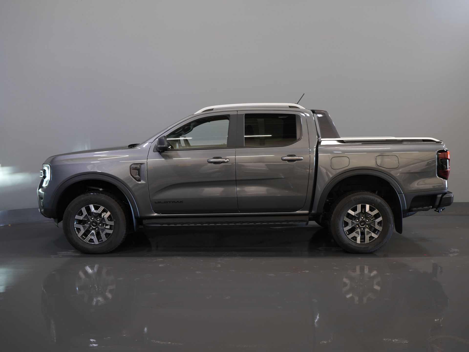 Ford Ranger Bestelbus Wildtrak 2.3 PHEV Double Cab 4x4/ B&O/ Tech-Pack/ Adapt.Cruise/ 3.5t Trekverm./ 360 Camera/ Leder/ Alarm/ Navi/ Carplay/ Trekhaa 9