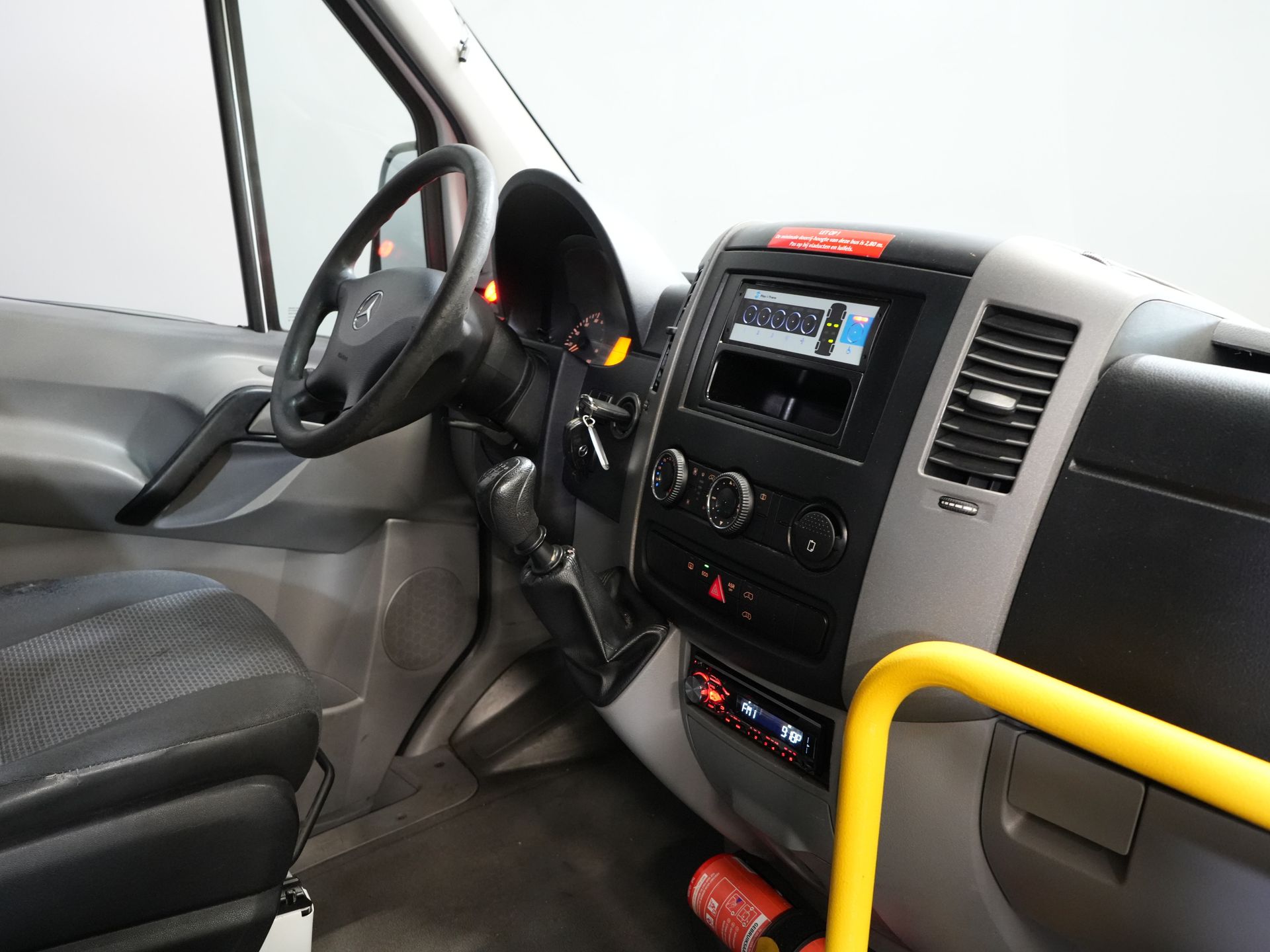 Mercedes-Benz Sprinter Personenvervoer 313 2.2 CDI L2H2 €9.922 Incl. BTW BPM VRIJ! EXPORT Combi/ 9 Persoons/ Kombi/ 9P/ Airco/ Rolstoellift 2