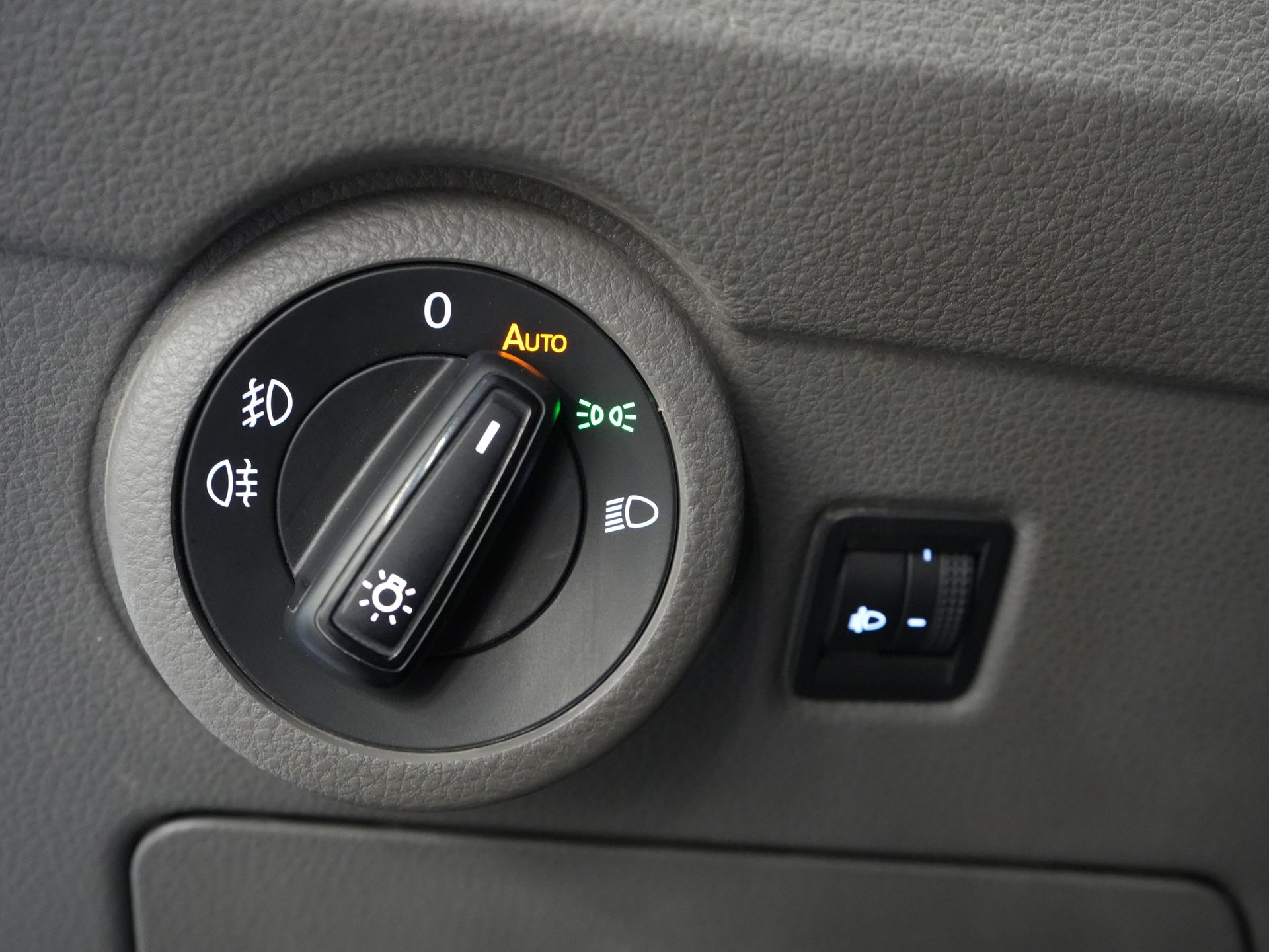 Volkswagen Transporter Bestelbus 2.0 TDI L2 BPM VRIJ! NL Auto/ Carplay/ Cruise/ Airco/ Navi/ PDC 15