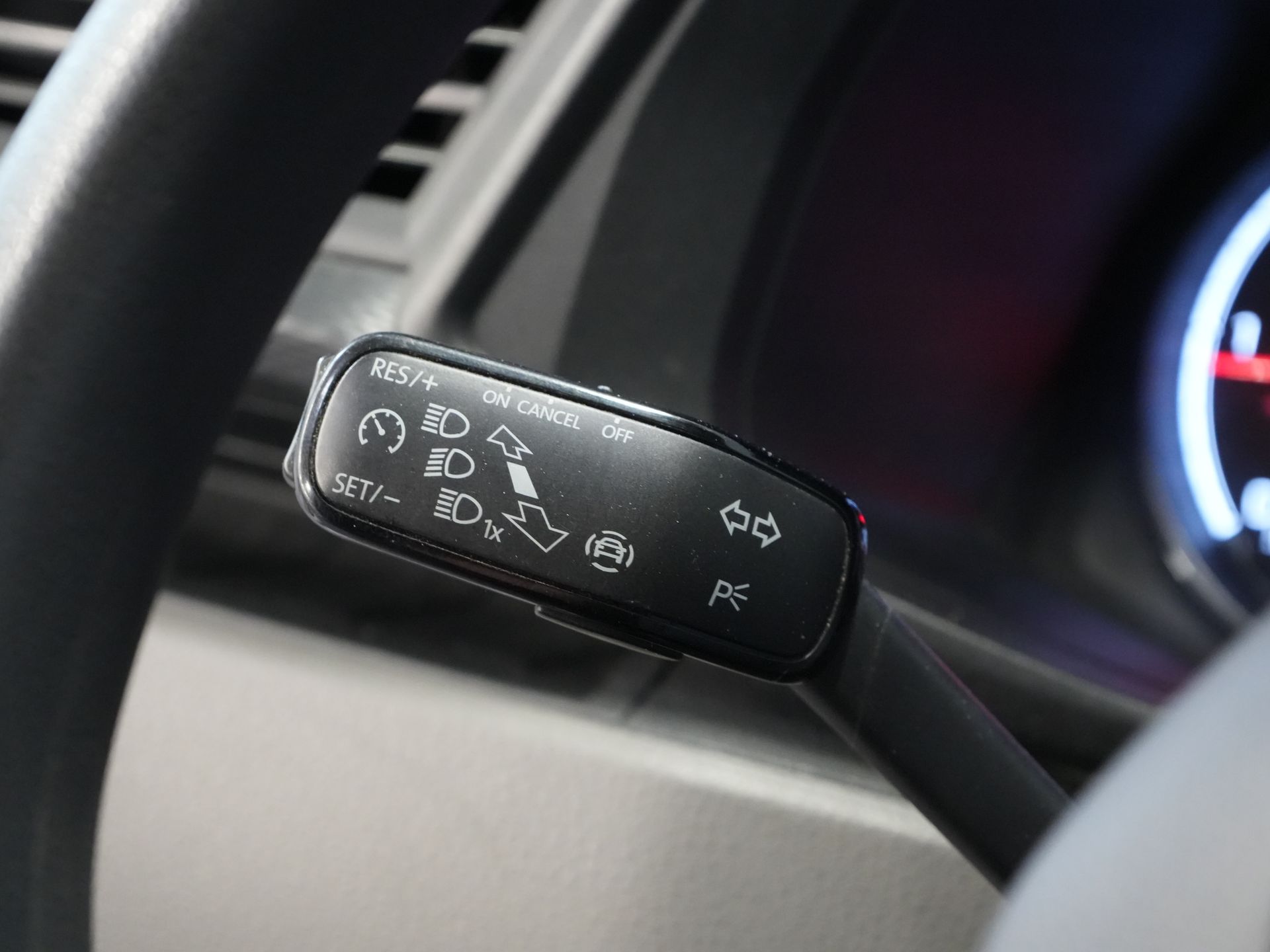 Volkswagen Transporter Bestelbus 2.0 TDI L2 BPM VRIJ! NL Auto/ Carplay/ Cruise/ Airco/ Navi/ PDC 16