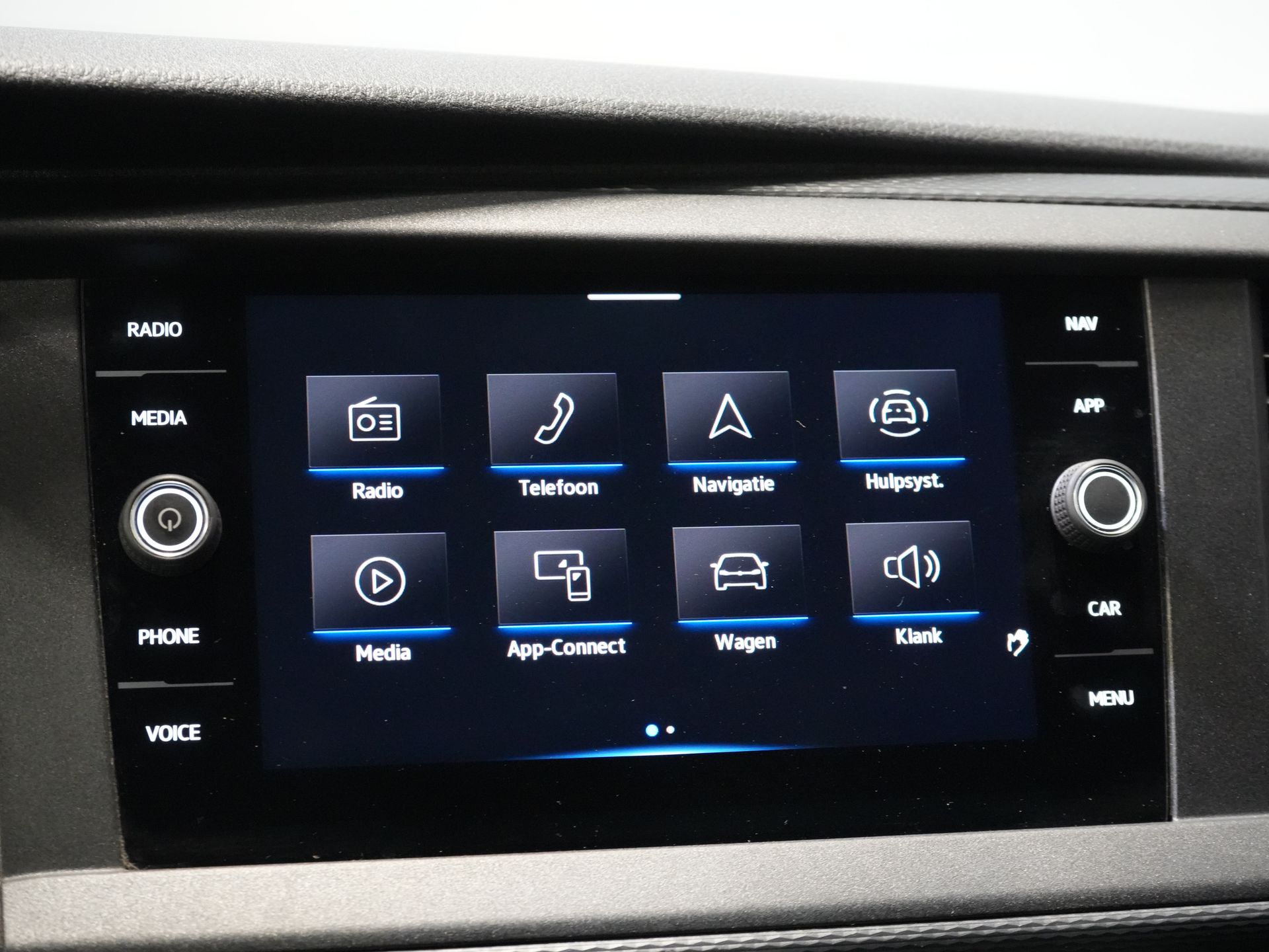 Volkswagen Transporter Bestelbus 2.0 TDI L2 BPM VRIJ! NL Auto/ Carplay/ Cruise/ Airco/ Navi/ PDC 21