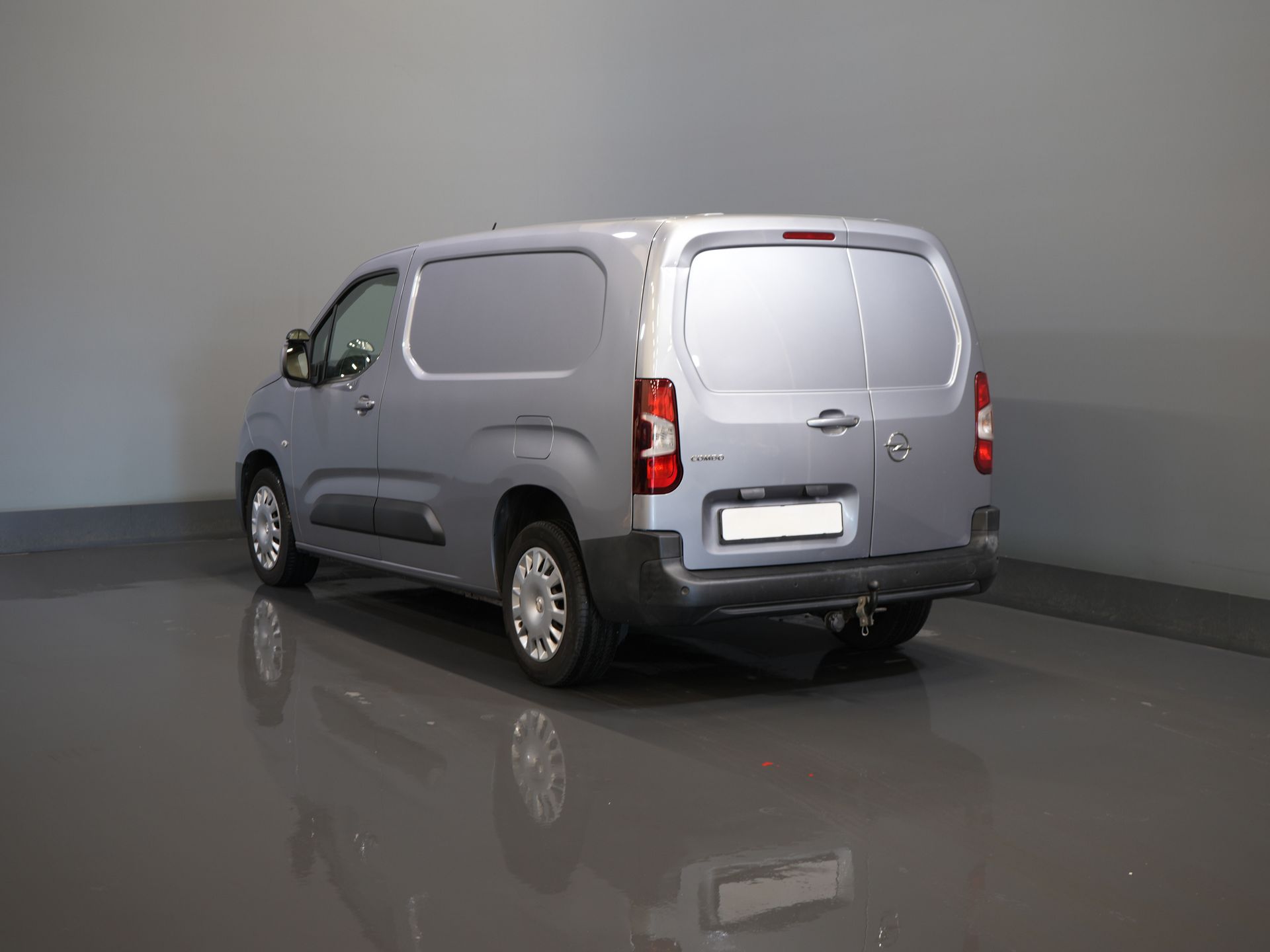 Opel Combo Bestelbus 1.5 CDTI 130 pk Aut. L2 BPM VRIJ! NL Auto/ Navi/ Keyless/ Carplay/ PDC/ Cruise/ Airco/ Trekhaak 1