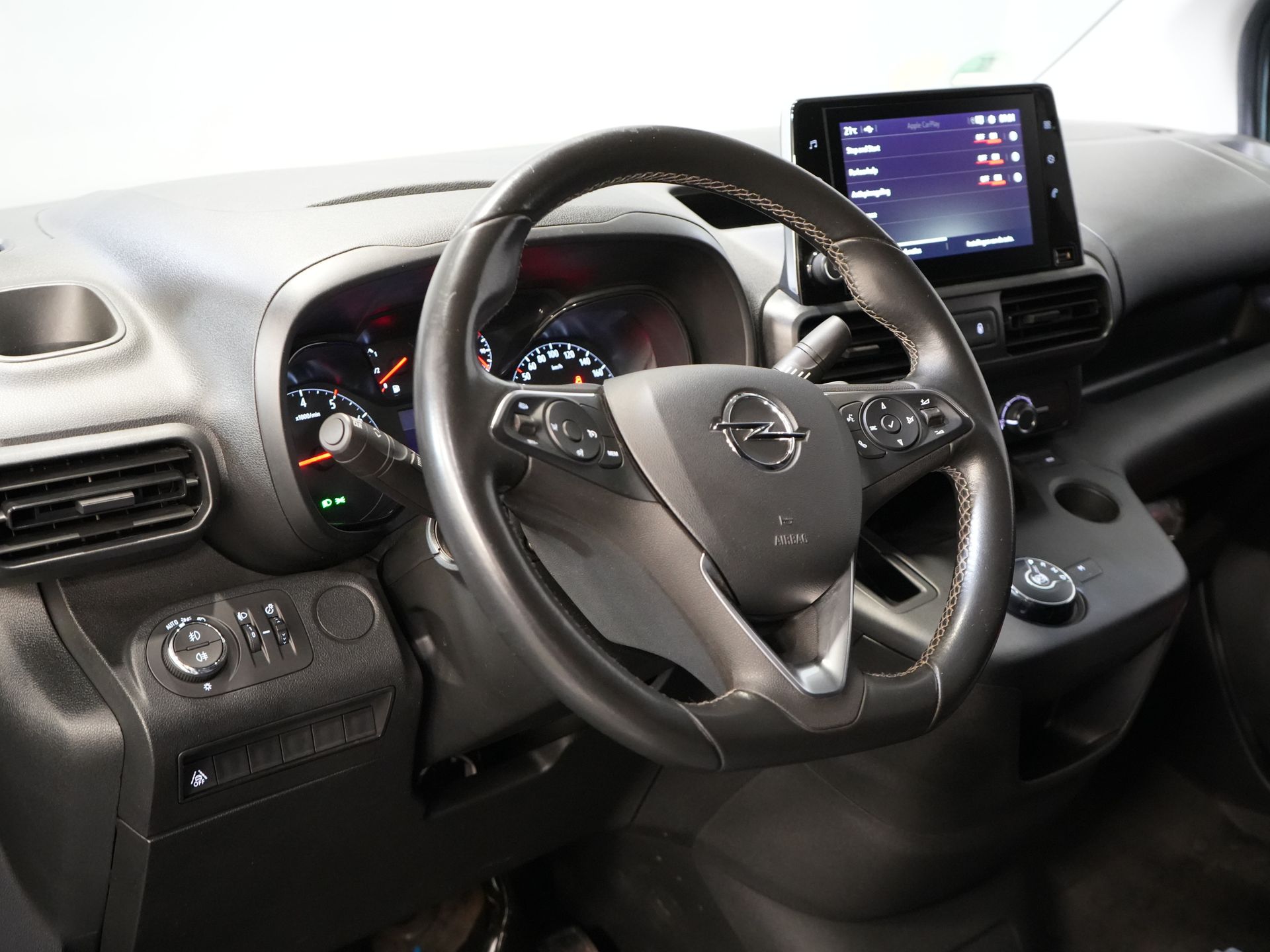 Opel Combo Bestelbus 1.5 CDTI 130 pk Aut. L2 BPM VRIJ! NL Auto/ Navi/ Keyless/ Carplay/ PDC/ Cruise/ Airco/ Trekhaak 13