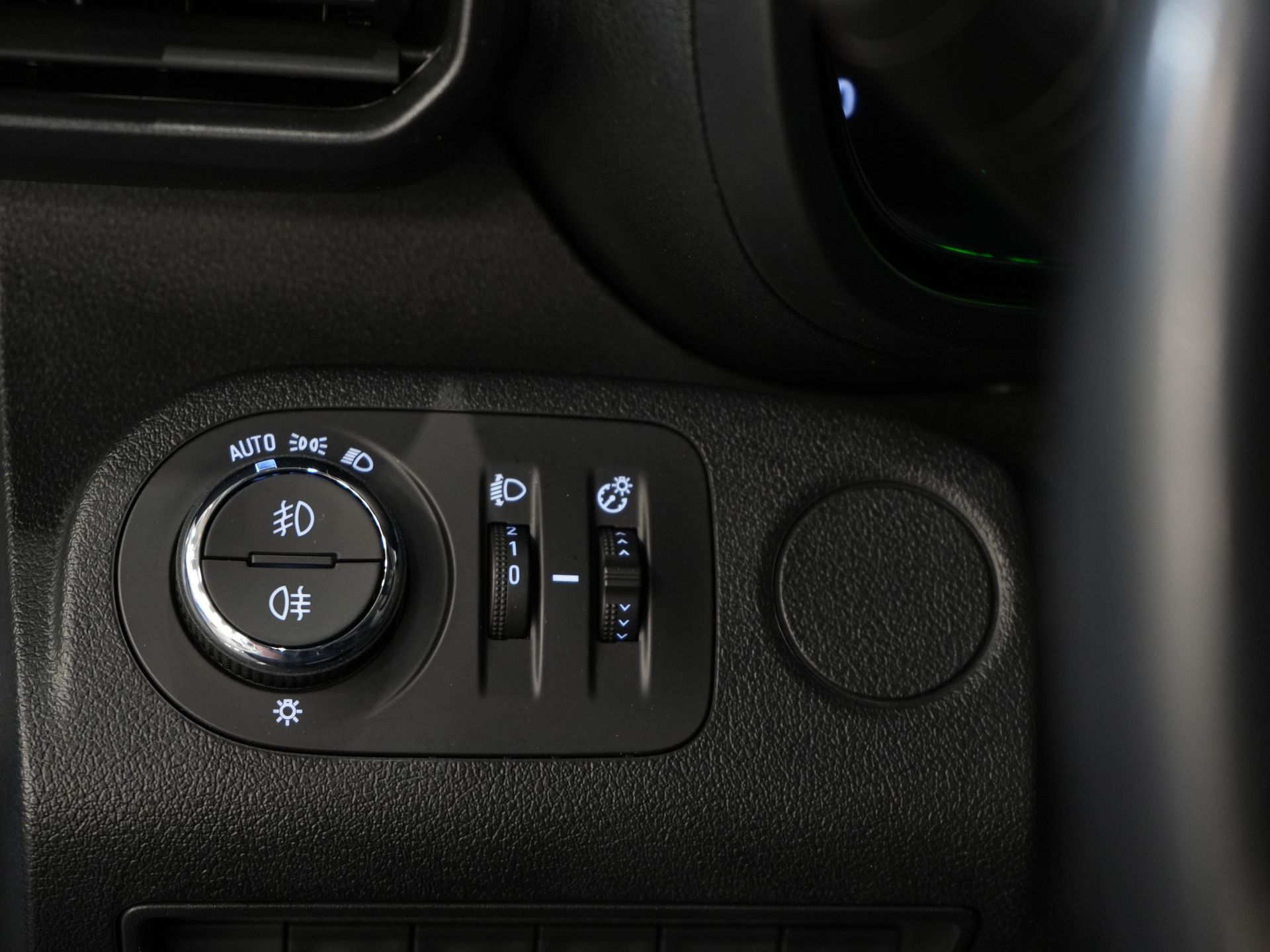 Opel Combo Bestelbus 1.5 CDTI 130 pk Aut. L2 BPM VRIJ! NL Auto/ Navi/ Keyless/ Carplay/ PDC/ Cruise/ Airco/ Trekhaak 16