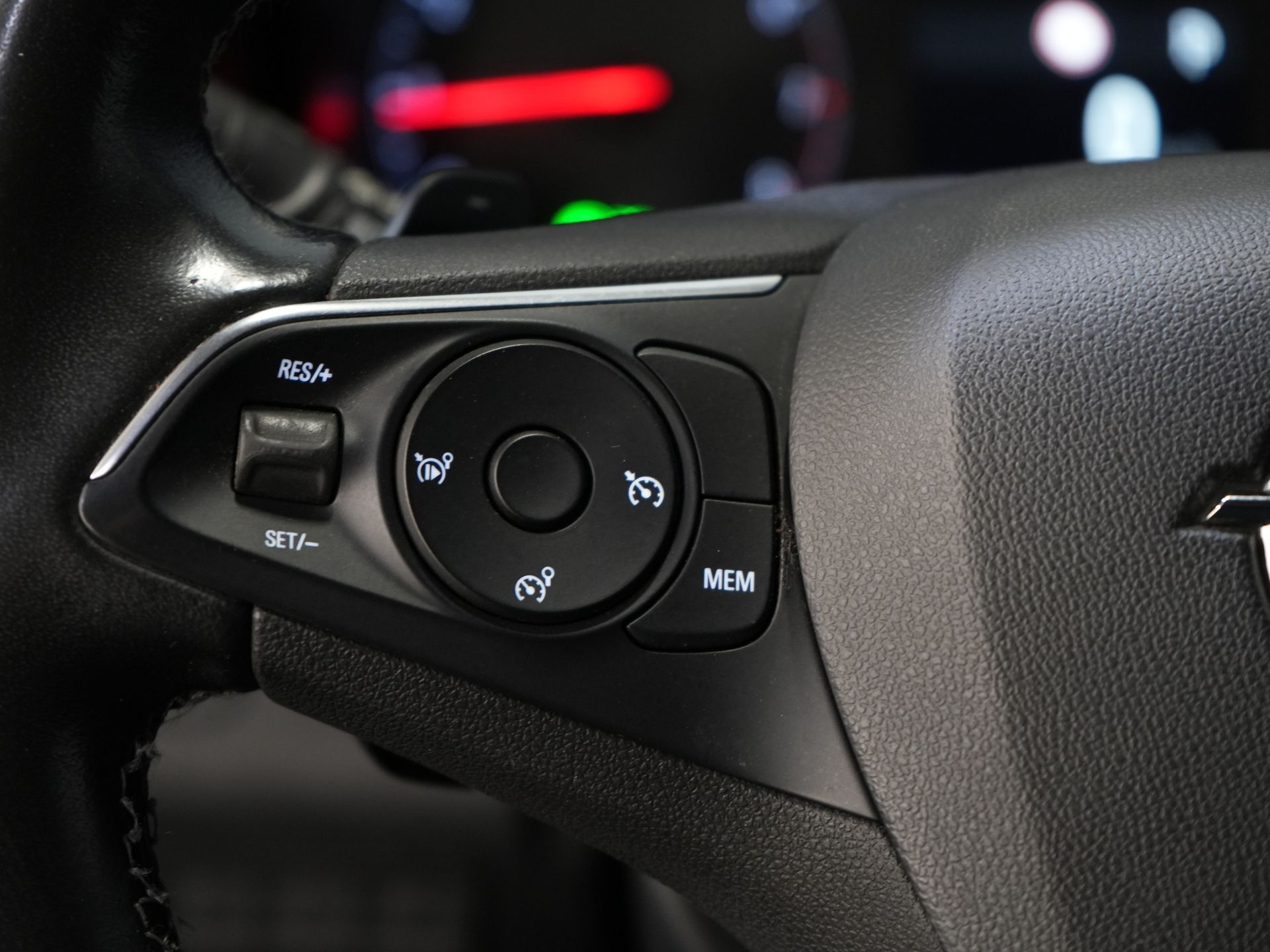Opel Combo Bestelbus 1.5 CDTI 130 pk Aut. L2 BPM VRIJ! NL Auto/ Navi/ Keyless/ Carplay/ PDC/ Cruise/ Airco/ Trekhaak 17