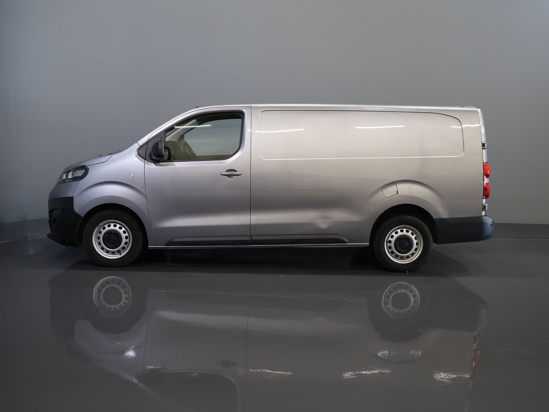 Fiat Scudo Bestelbus 2.0 MJ 145 pk L3 BPM VRIJ! Adapt.Cruise/ Climate/ Keyless/ Carplay/ Camera/ PDC 9