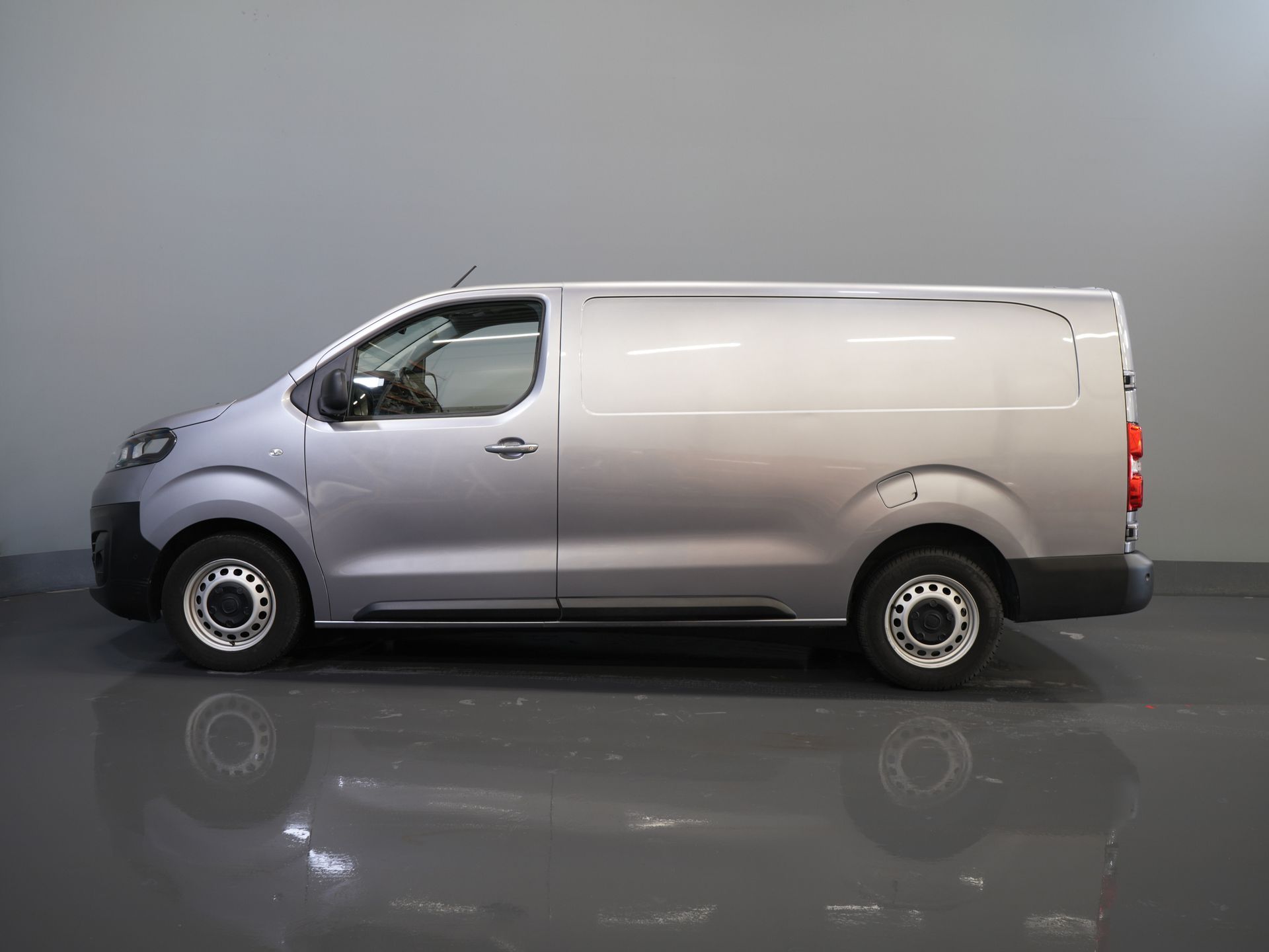 Fiat Scudo Bestelbus 2.0 MJ 145 pk L3 BPM VRIJ! Adapt.Cruise/ Climate/ Keyless/ Carplay/ Camera/ PDC 9