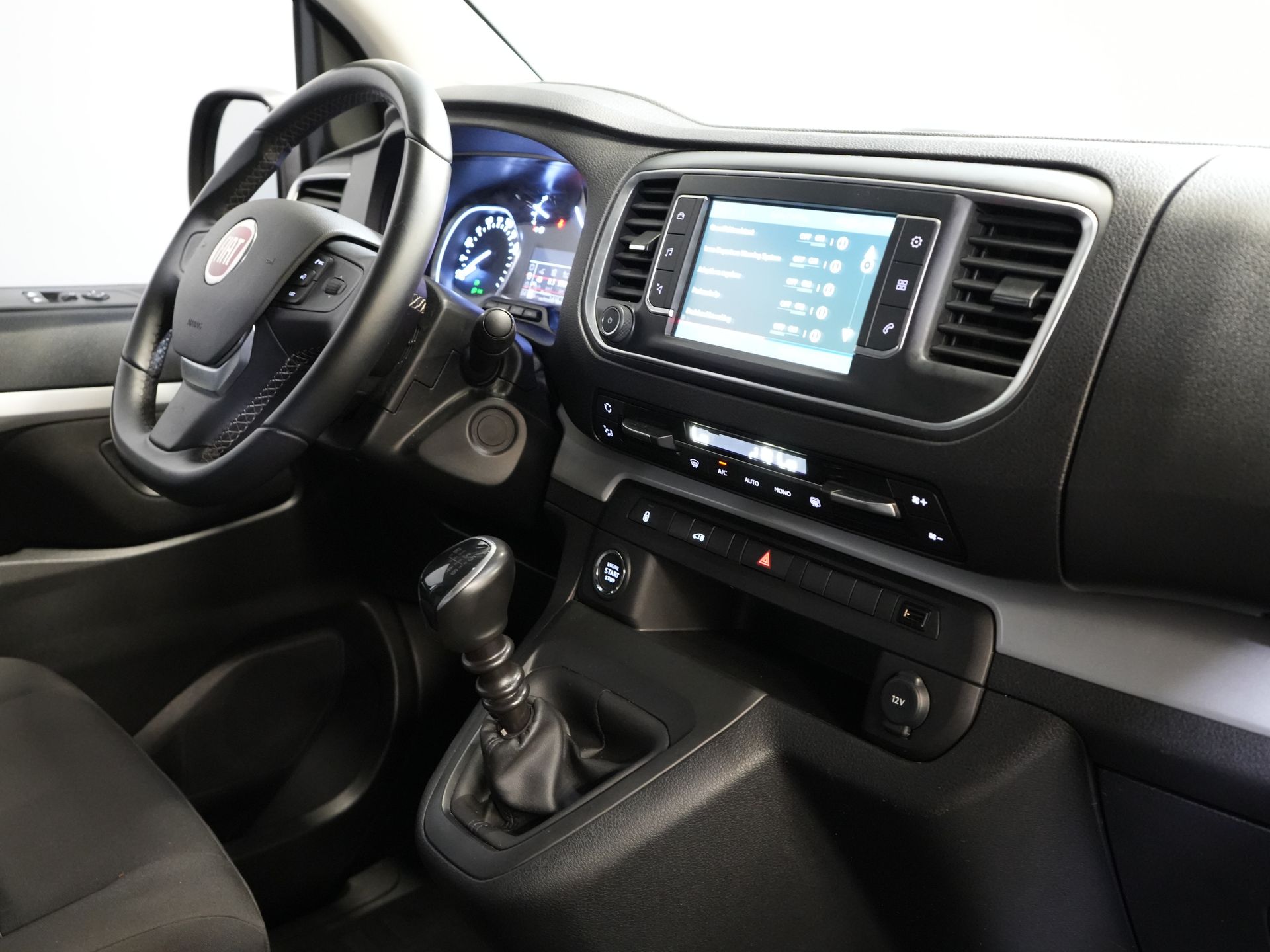 Fiat Scudo Bestelbus 2.0 MJ 145 pk L3 BPM VRIJ! Adapt.Cruise/ Climate/ Keyless/ Carplay/ Camera/ PDC 2