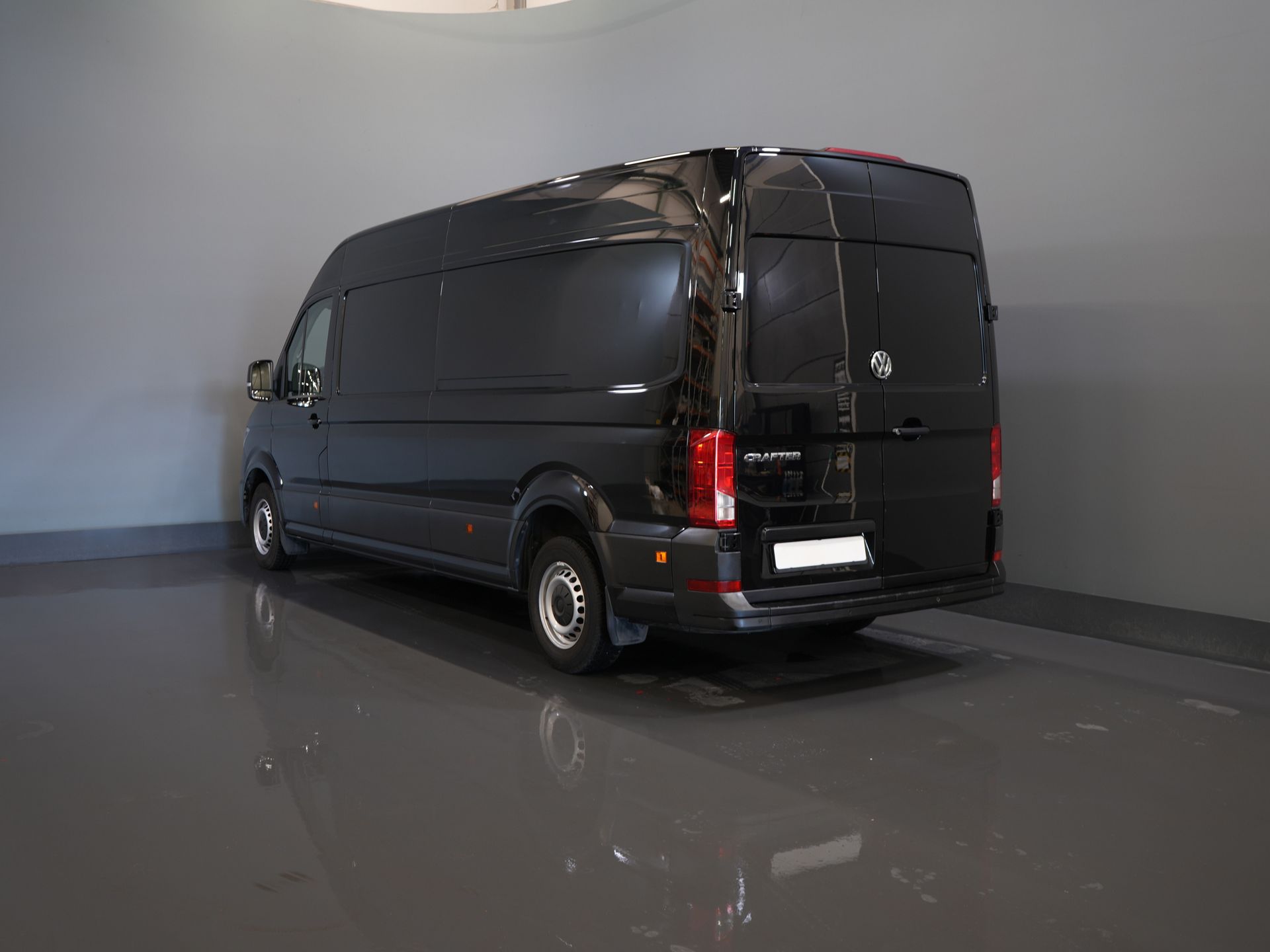 Volkswagen Crafter Bestelbus 35 2.0 TDI 140 pk L4H3 BPM VRIJ! Carplay/ 3 Pers./ PDC/ Airco 1