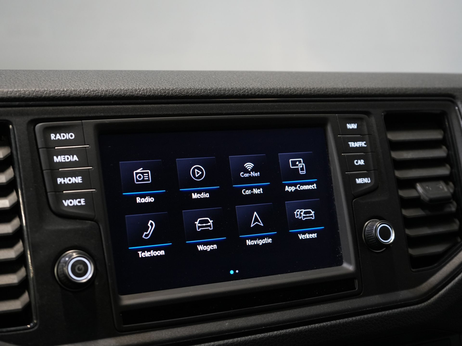 Volkswagen Crafter Bestelbus 35 2.0 TDI 140 pk L4H3 BPM VRIJ! Carplay/ 3 Pers./ PDC/ Airco 19