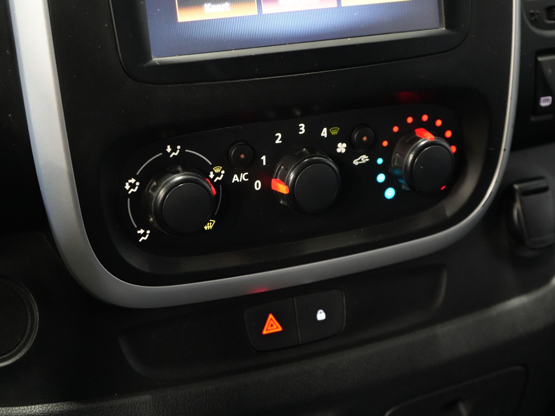 Fiat Talento Bestelbus 1.6 MJ 125 pk L2 BPM VRIJ! Camera/ PDC/ Trekhaak/ Navi/ Airco 18