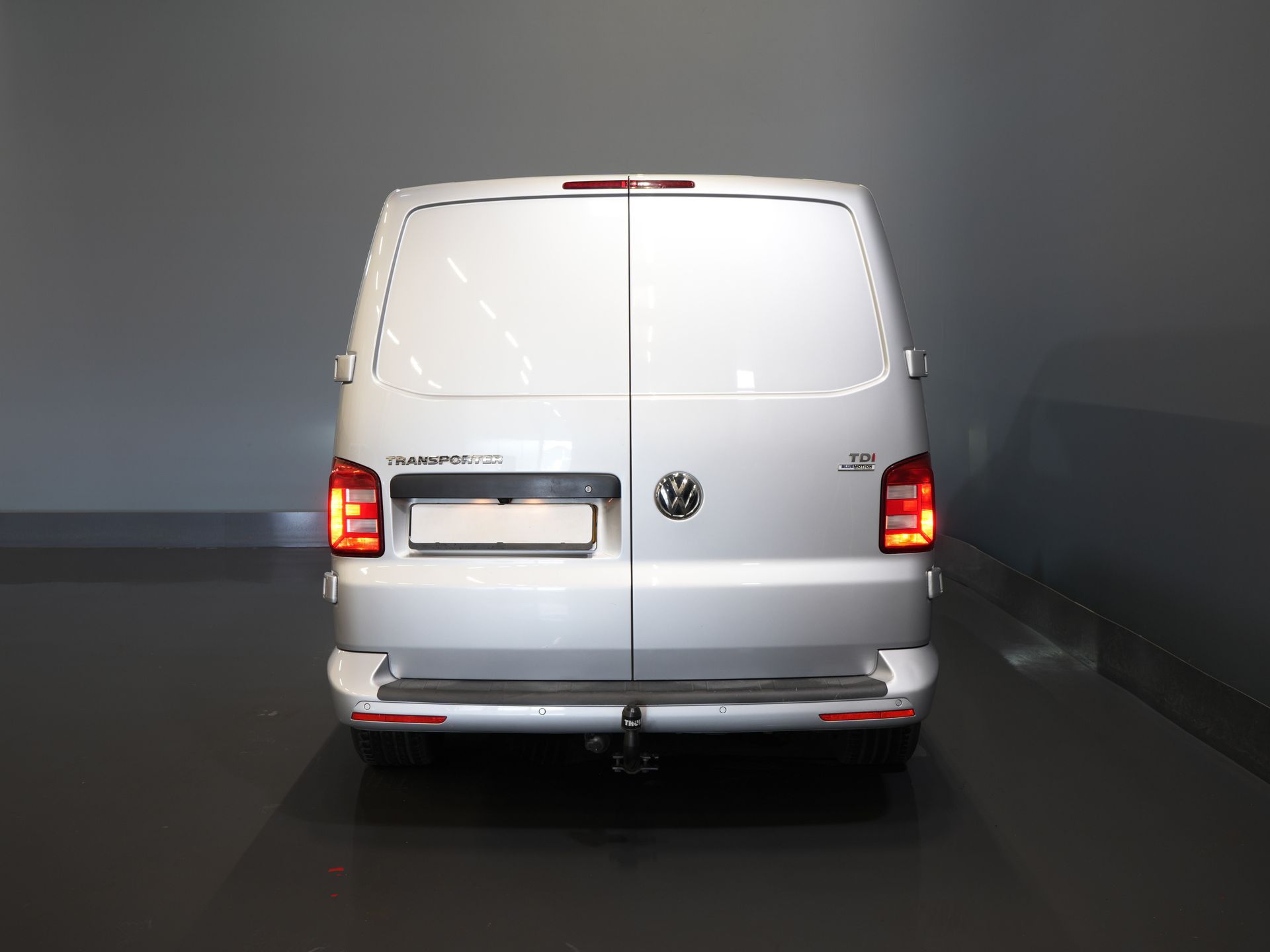 Volkswagen Transporter Bestelbus 2.0 TDI 140 pk DSG Aut. L2 Highline BPM VRIJ! LED/ 2x schuifdeur/ Stoelverw./ Standkachel/ Riem V.V/ Sidebars/ 18''LMV/ Camera/  5