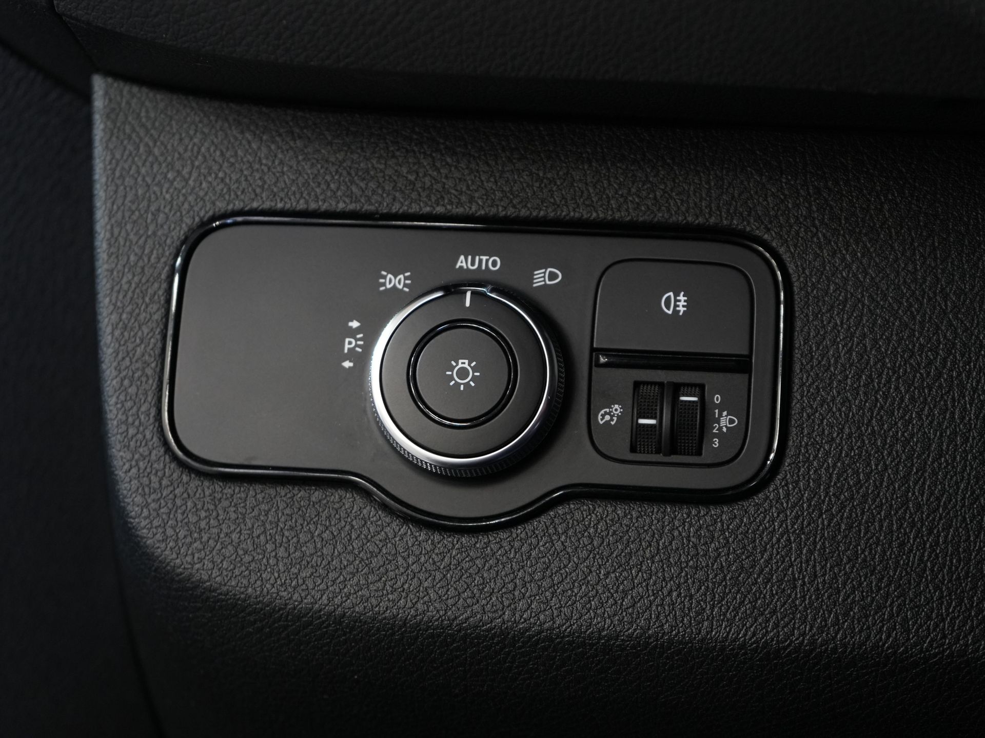 Mercedes-Benz Sprinter Bestelbus 319 3.0 CDI V6 Aut. L2H2 BPM VRIJ! 3.5t Trekverm./ Carplay/ Camera/ Trekhaak/ Airco 17
