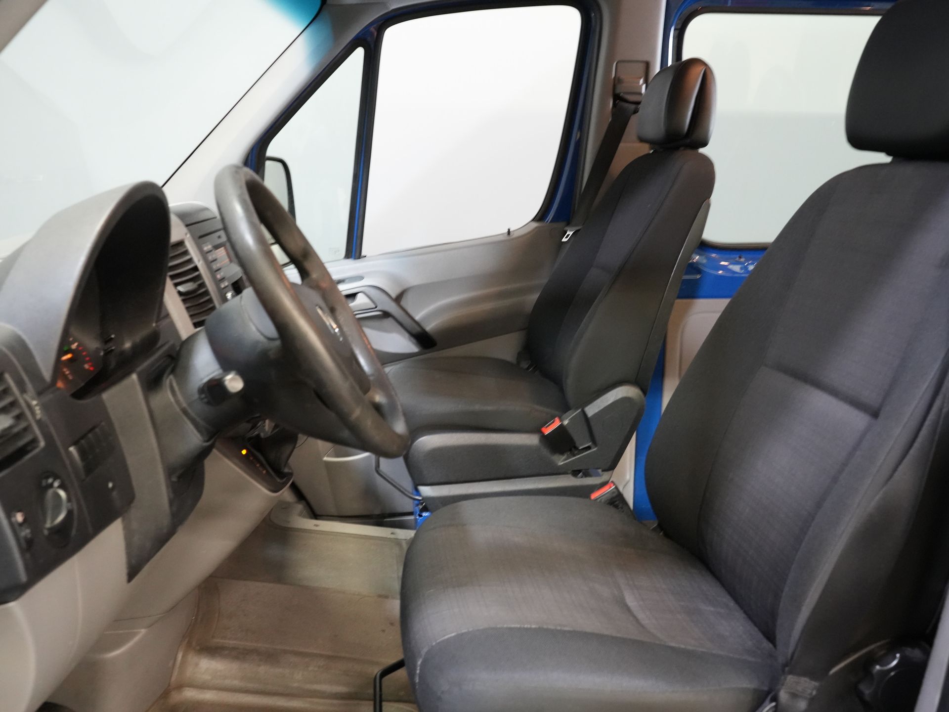 Mercedes-Benz Sprinter Personenvervoer 213 2.2 CDI Aut. L2H2 €12.705,- Incl. BTW (BPM VRIJ) EXPORT Combi/ 9 Persoons/ Kombi/ 9P/ Airco/ PDC 11