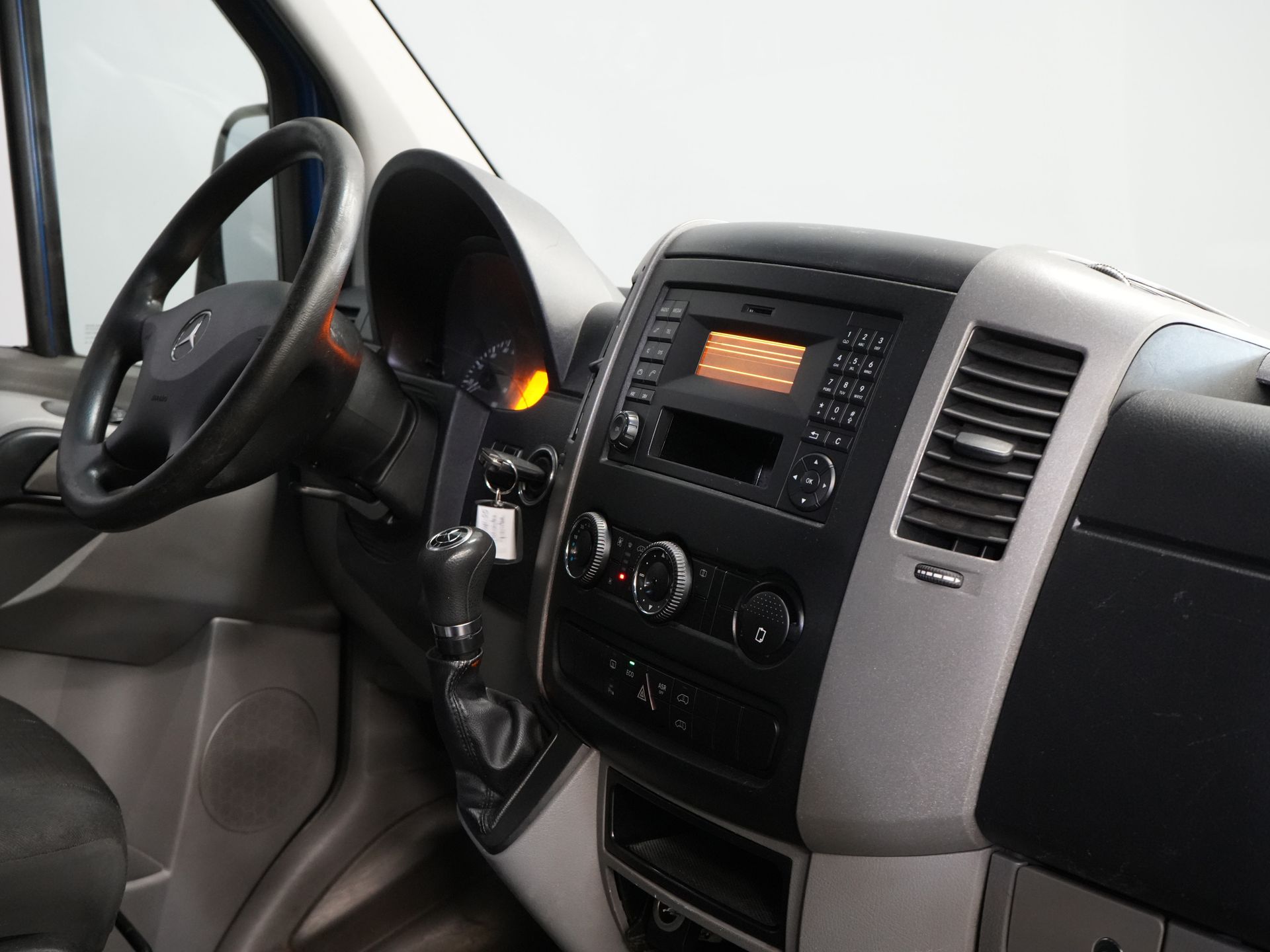 Mercedes-Benz Sprinter Personenvervoer 213 2.2 CDI Aut. L2H2 €12.705,- Incl. BTW (BPM VRIJ) EXPORT Combi/ 9 Persoons/ Kombi/ 9P/ Airco/ PDC 2