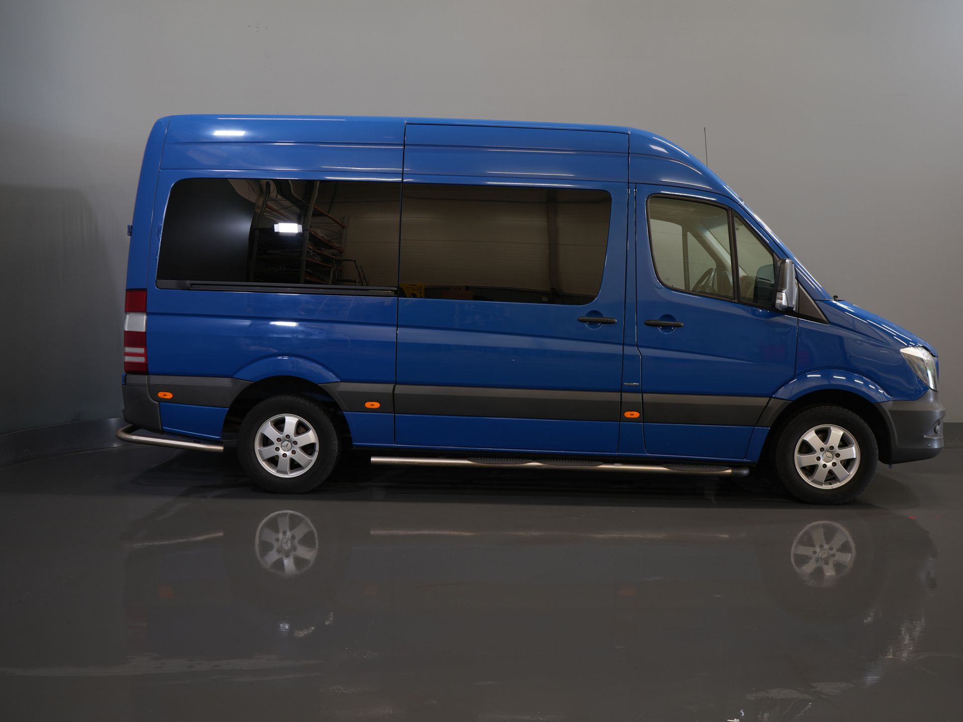 Mercedes-Benz Sprinter Personenvervoer 213 2.2 CDI Aut. L2H2 €12.705,- Incl. BTW (BPM VRIJ) EXPORT Combi/ 9 Persoons/ Kombi/ 9P/ LMV/ Airco/ PDC 10