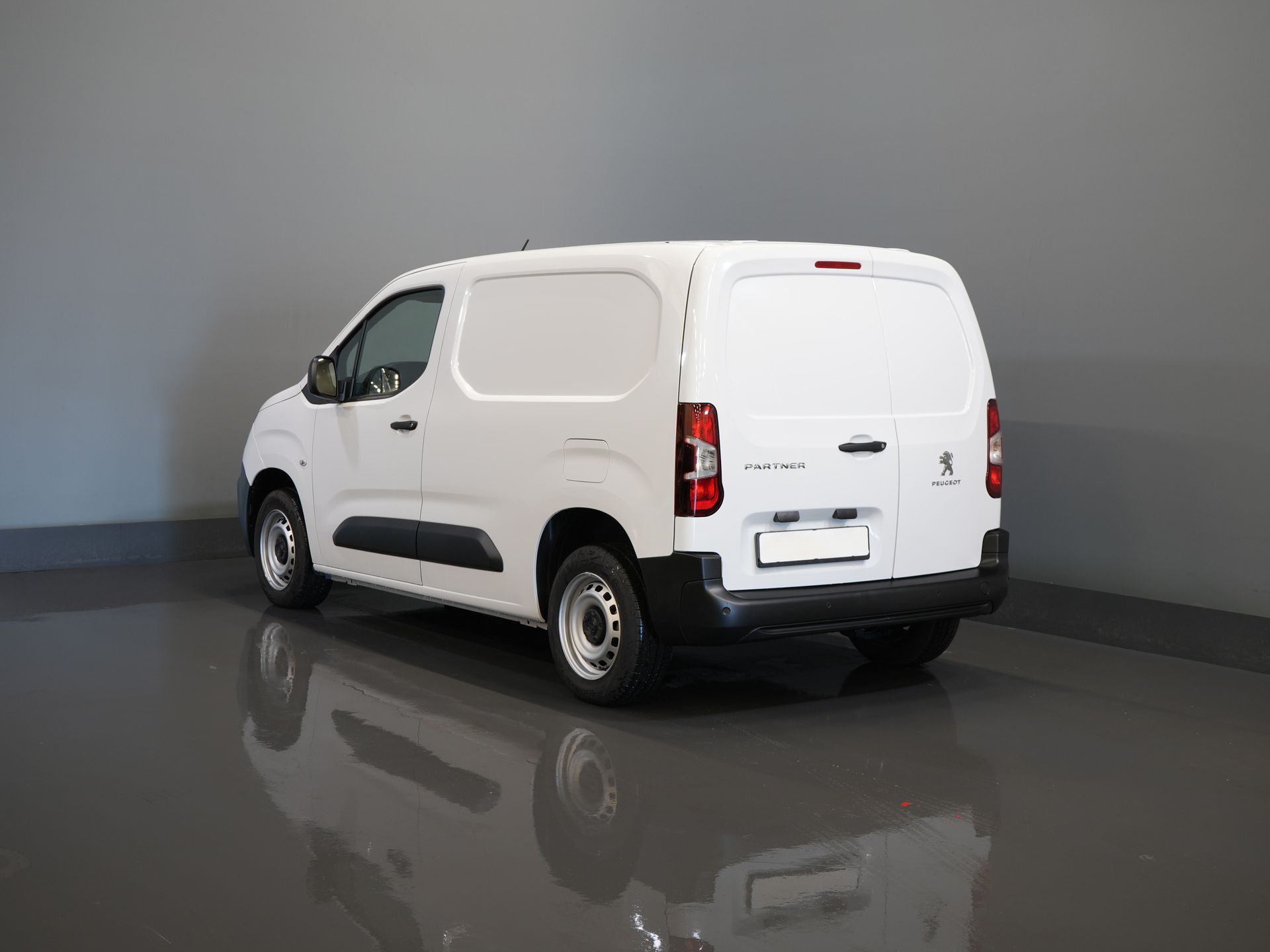 Peugeot Partner Bestelbus 1.2 Turbo 110 pk BPM VRIJ/ BENZINE/ PDC/ Cruise/ Airco 1