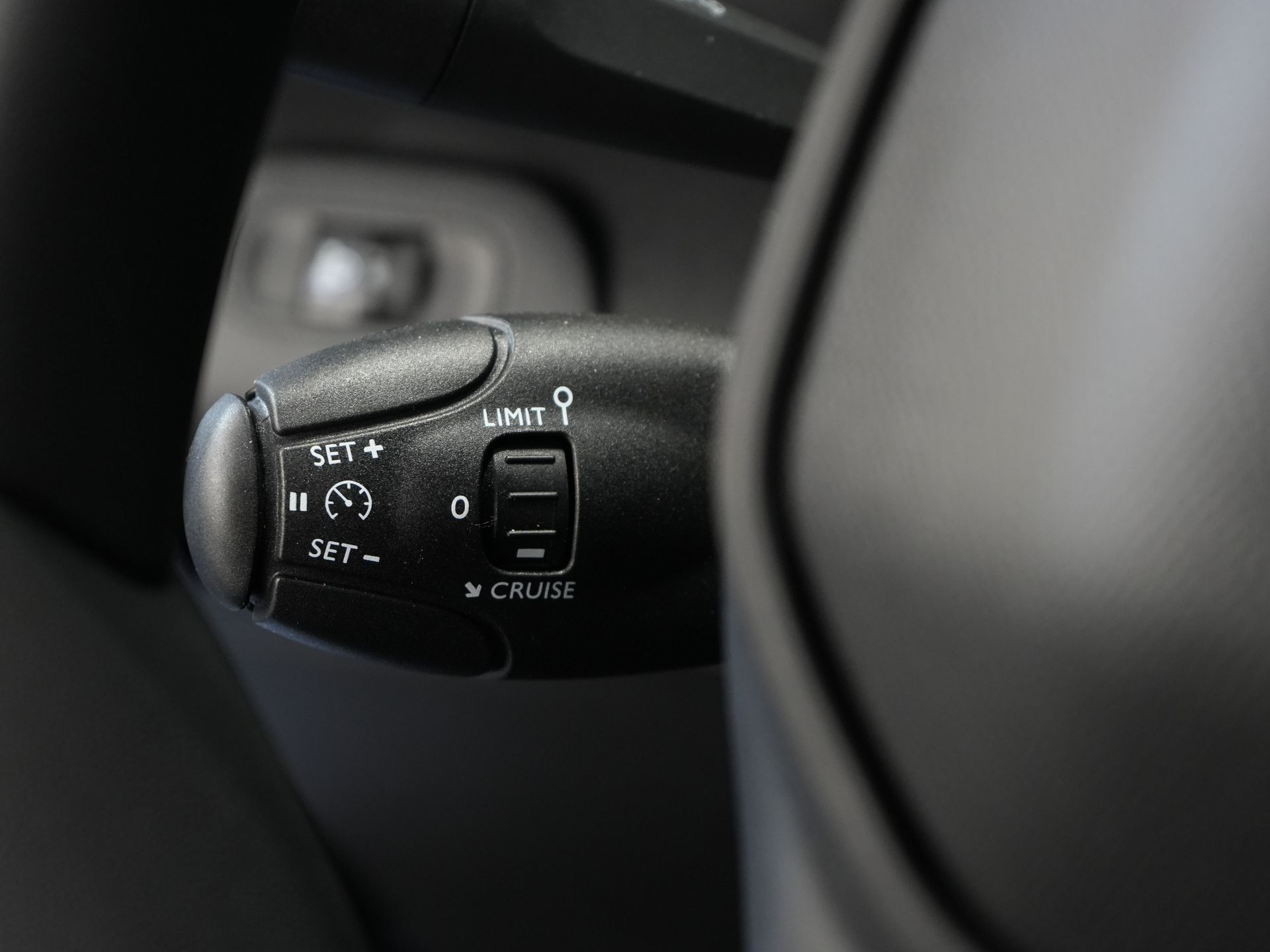 Peugeot Partner Bestelbus 1.2 Turbo 110 pk BPM VRIJ/ BENZINE/ PDC/ Cruise/ Airco 17