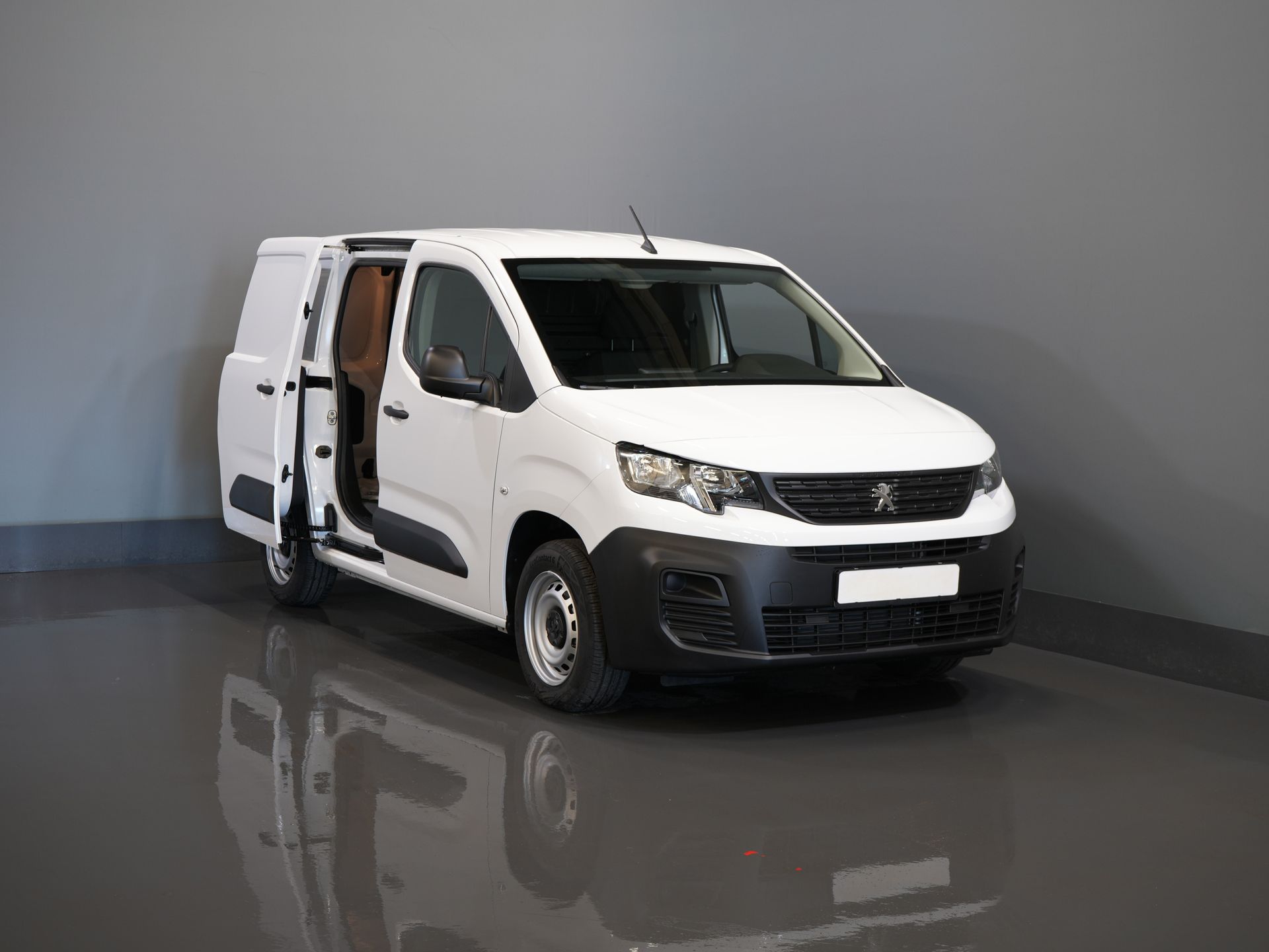 Peugeot Partner Bestelbus 1.2 Turbo 110 pk BPM VRIJ/ BENZINE/ PDC/ Cruise/ Airco 8