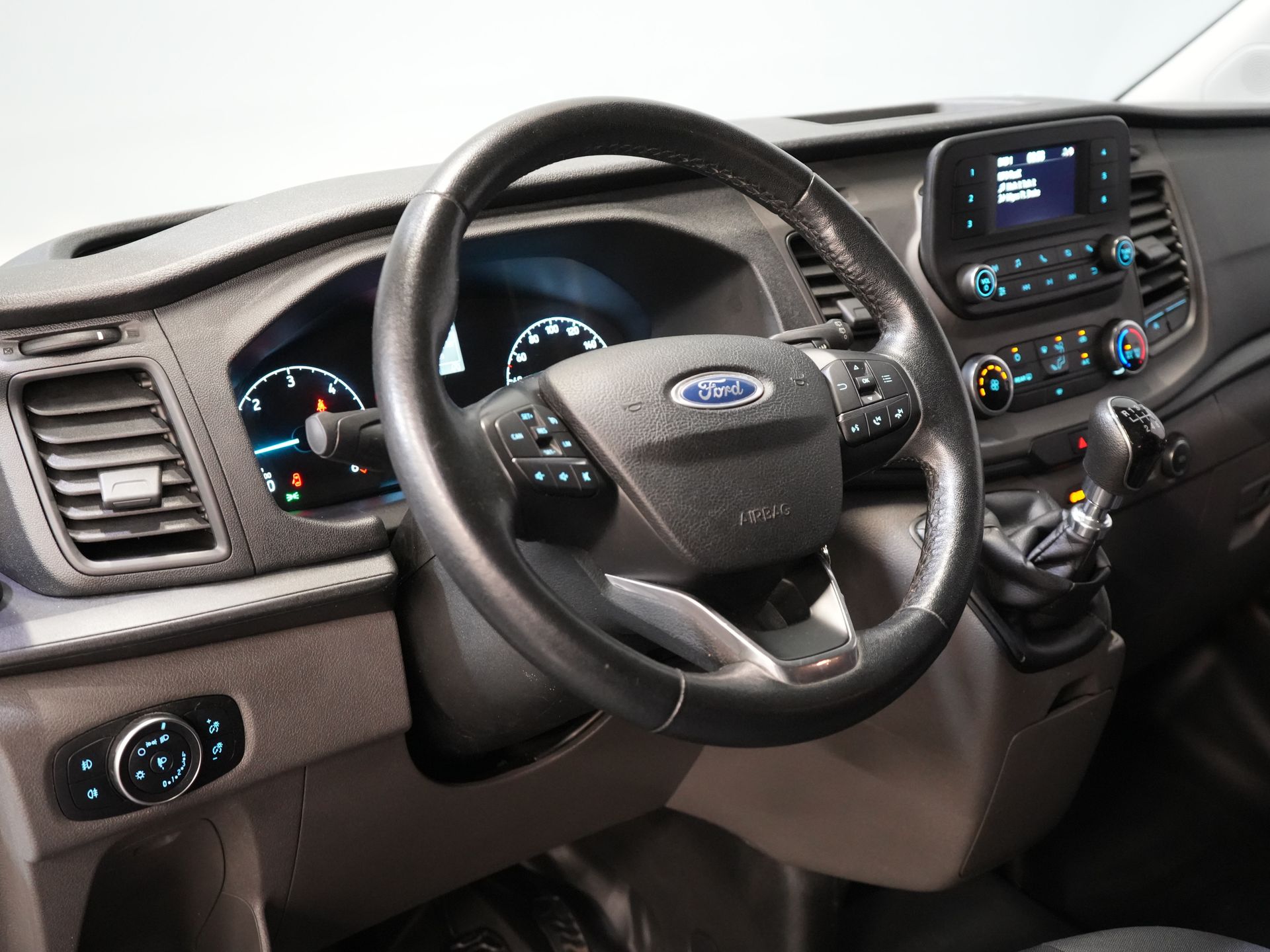 Ford Transit Custom Personenvervoer Tourneo 2.0 TDCI €28.352,- incl. BTW/BPM Trend Combi/ Kombi/ 9 Persoons/ 9 P/ Cruise/ PDC/ Airco 13