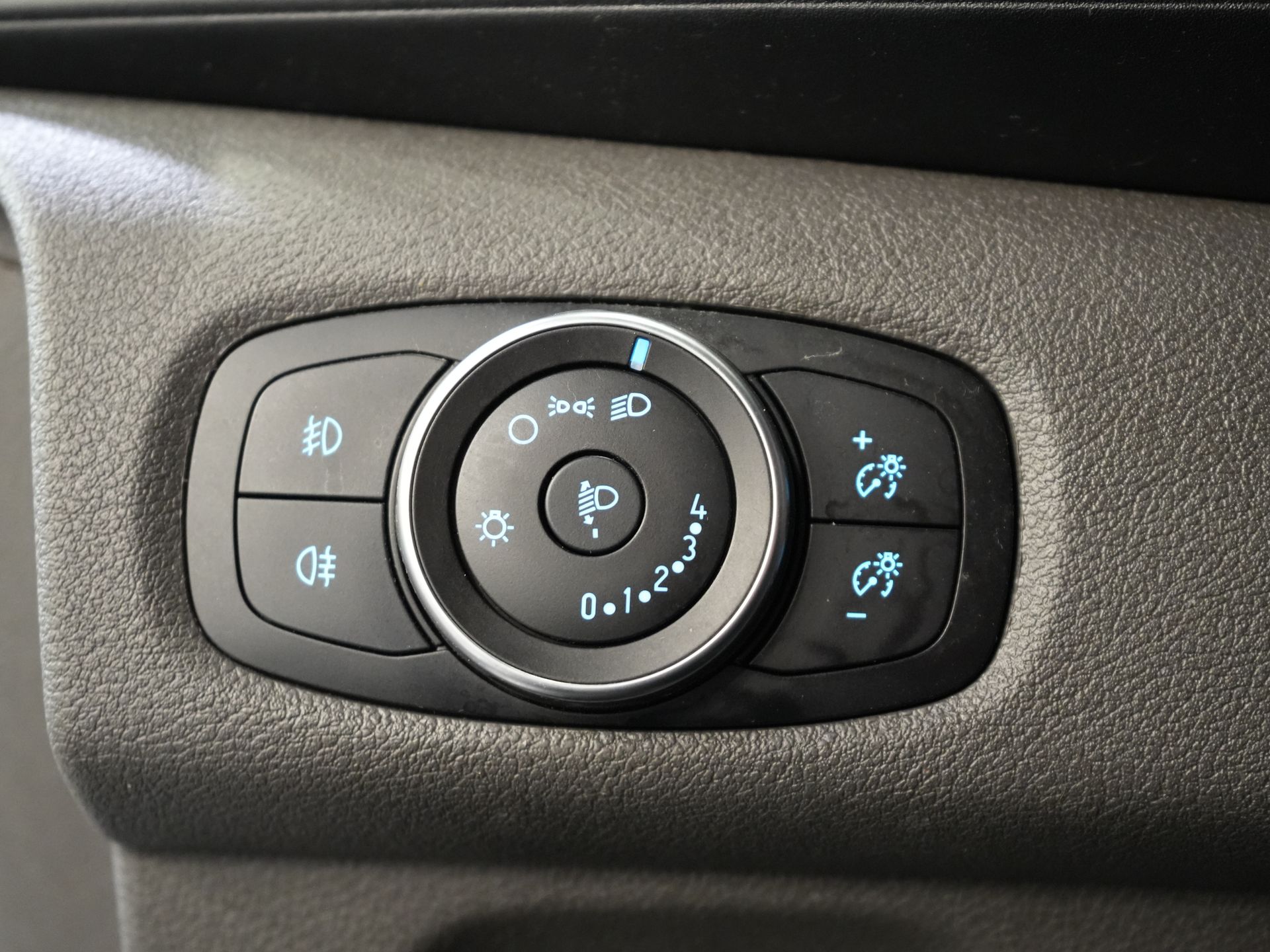 Ford Transit Custom Personenvervoer Tourneo 2.0 TDCI €28.352,- incl. BTW/BPM Trend Combi/ Kombi/ 9 Persoons/ 9 P/ Cruise/ PDC/ Airco 15