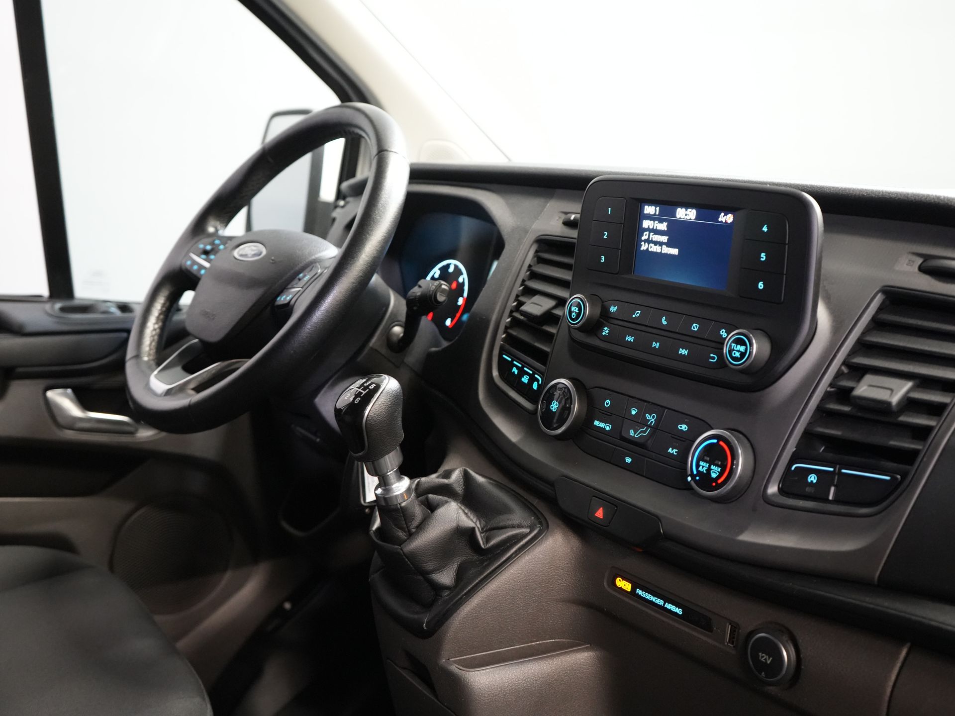 Ford Transit Custom Personenvervoer Tourneo 2.0 TDCI €28.352,- incl. BTW/BPM Trend Combi/ Kombi/ 9 Persoons/ 9 P/ Cruise/ PDC/ Airco 2