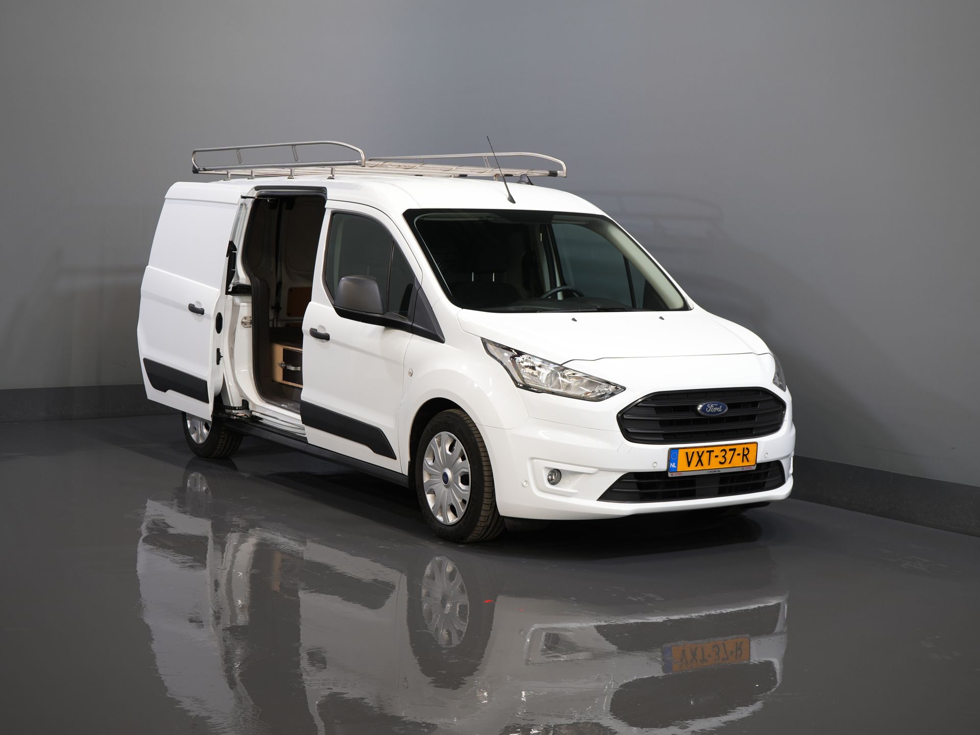Ford Transit Connect Bestelbus 1.5 TDCI 100 pk L2 Imperiaal/ Inrichting/ Trekhaak/ Cruise/ PDC/ Airco 8