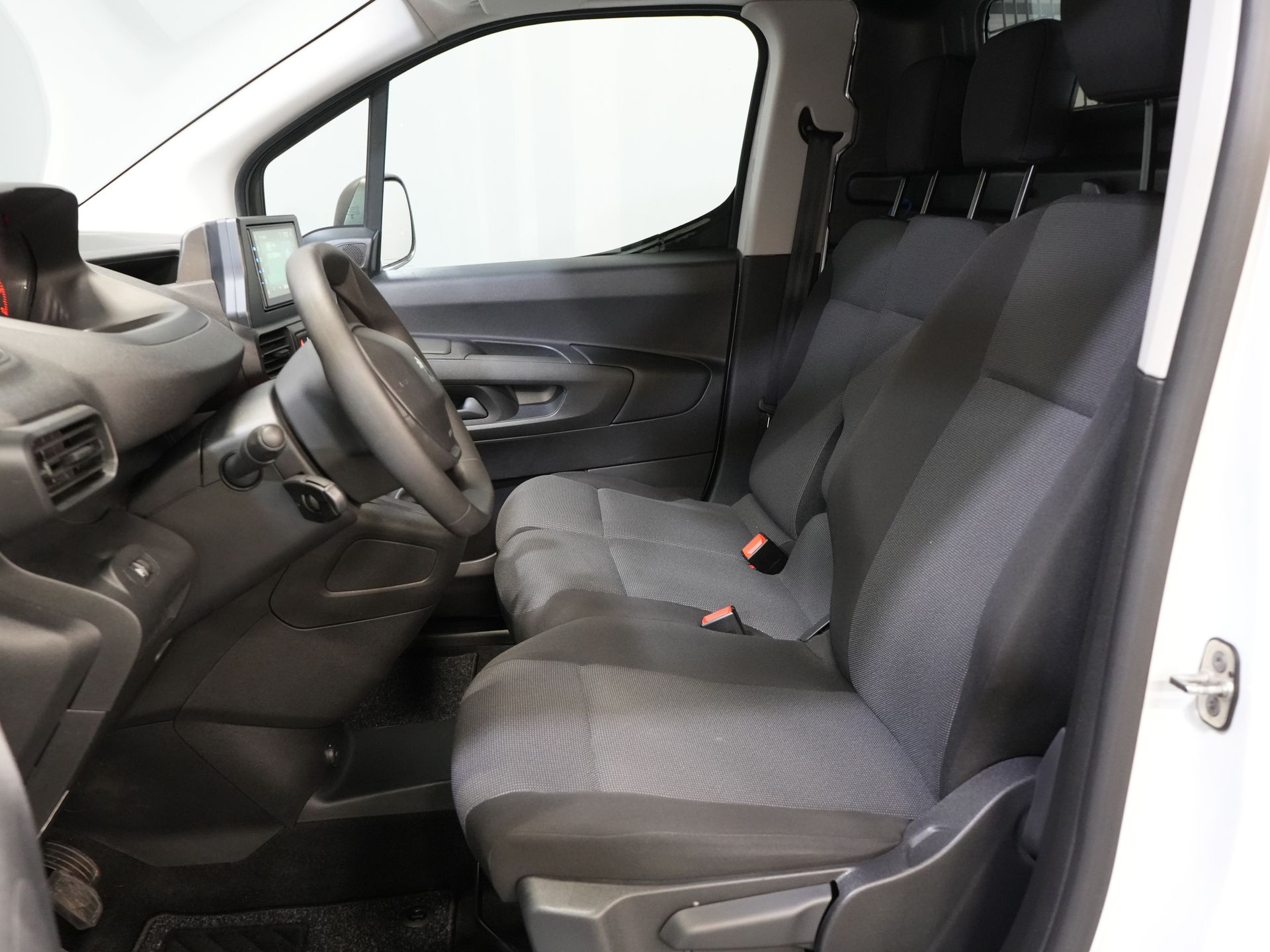 Peugeot Partner Bestelbus 1.5 HDi 100 pk BPM VRIJ Ready2Go 3Pers./ Carplay/ Airco/ Cruise/ Camera/ PDC 11