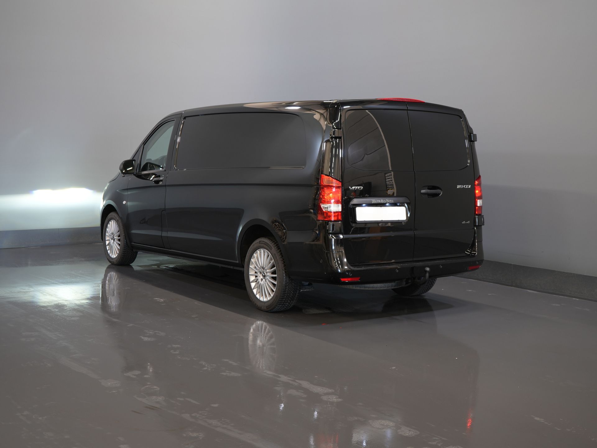 Mercedes-Benz Vito Bestelbus 119 CDI 4Matic L3 Aut. 4x4/ 2.5t Trekverm./ Adapt. Cruise/ LED/ Carplay/ Trekhaak/ Camera 1