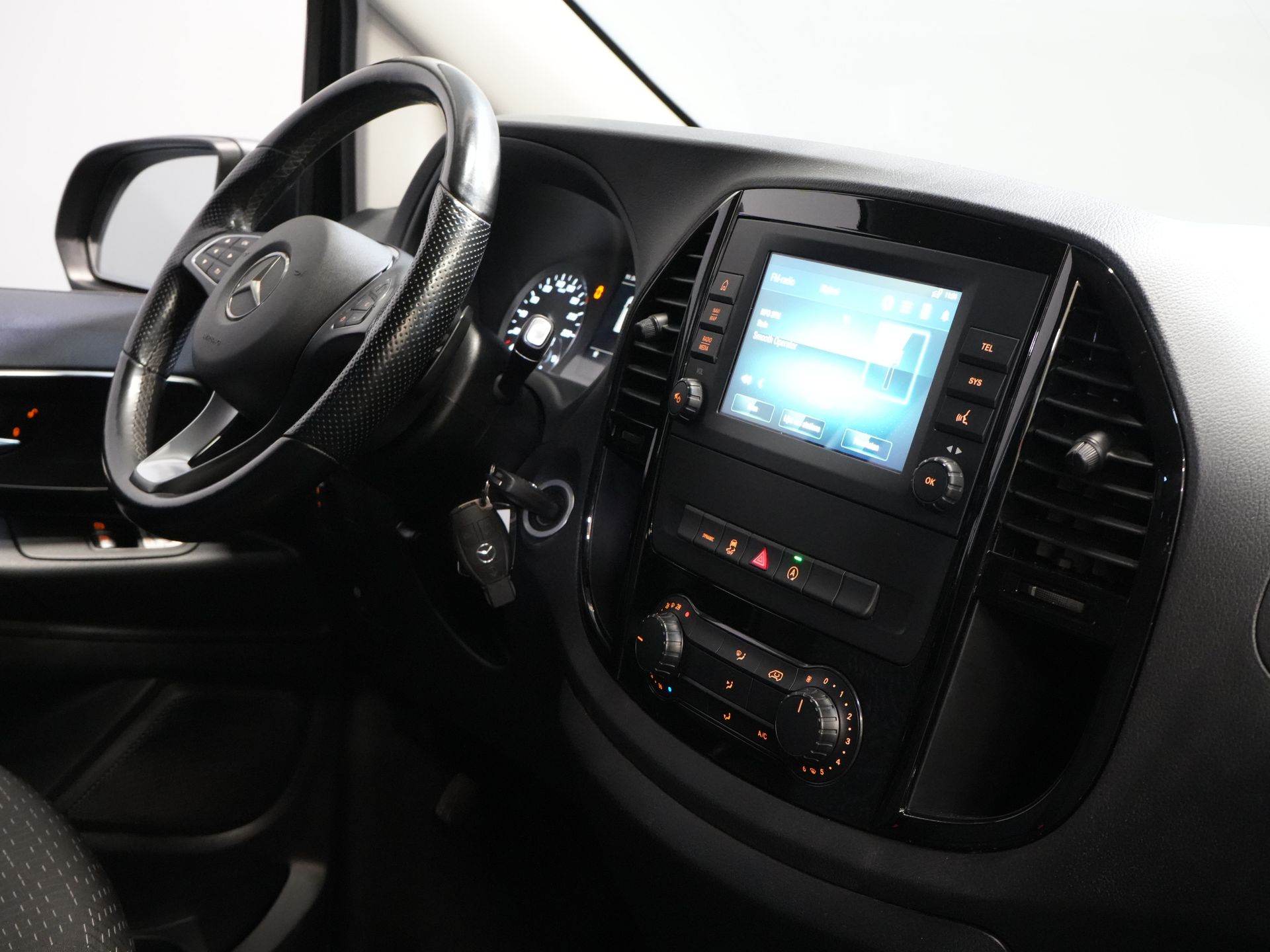 Mercedes-Benz Vito Bestelbus 119 CDI 4Matic L3 Aut. 4x4/ 2.5t Trekverm./ Adapt. Cruise/ LED/ Carplay/ Trekhaak/ Camera 2