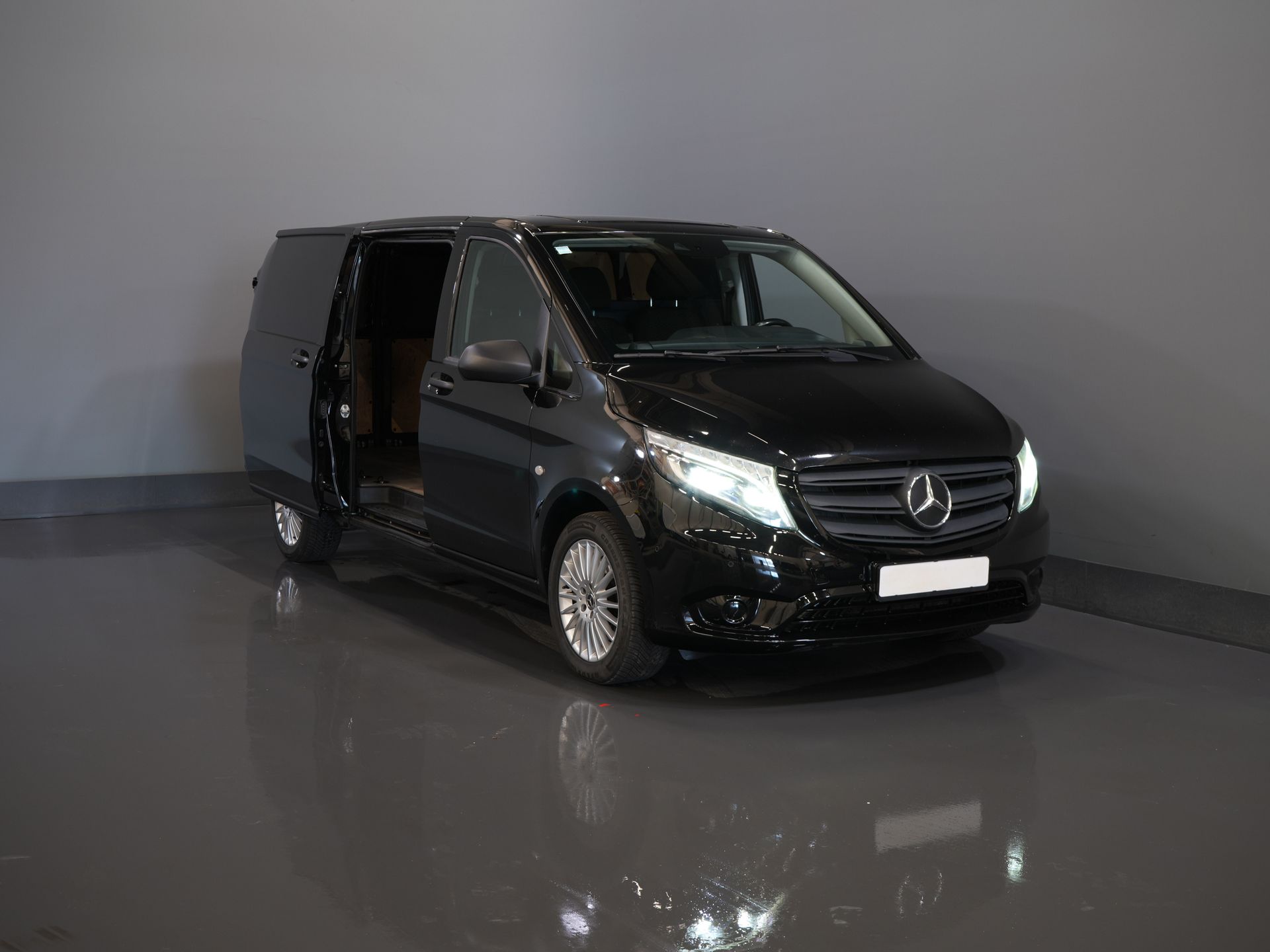 Mercedes-Benz Vito Bestelbus 119 CDI 4Matic L3 Aut. 4x4/ 2.5t Trekverm./ Adapt. Cruise/ LED/ Carplay/ Trekhaak/ Camera 8