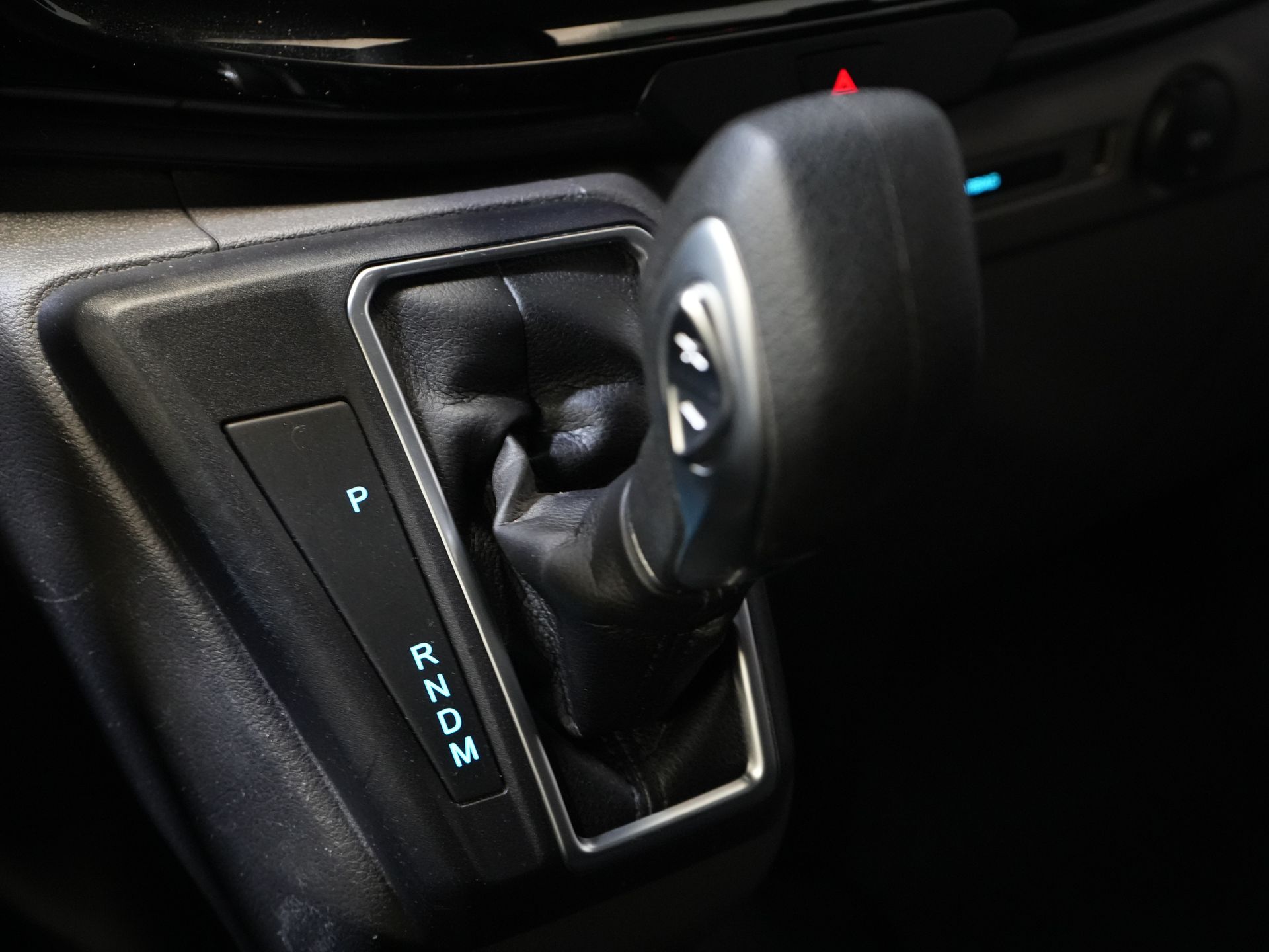 Ford Transit Custom Bestelbus 320 2.0 TDCI 170 pk Aut. L2 Trend BPM VRIJ! Carplay/ Stoelverw./ Camera/ PDC/ LMV/ Dakdragers/ Trekhaak 20