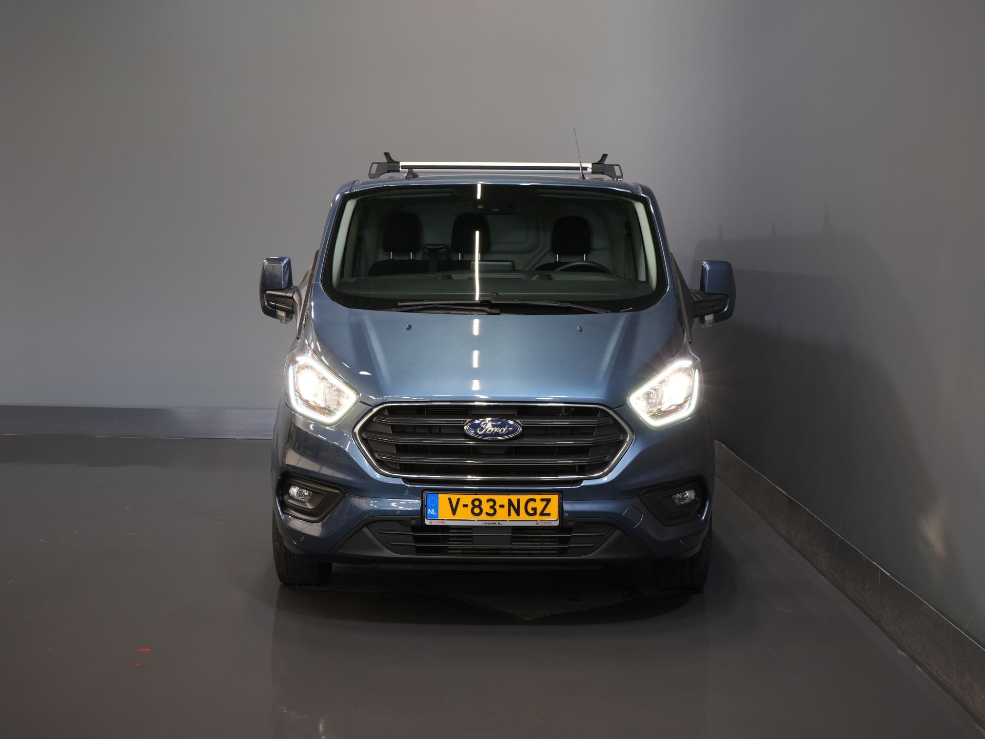 Ford Transit Custom Bestelbus 320 2.0 TDCI 170 pk Aut. L2 Trend BPM VRIJ! Carplay/ Stoelverw./ Camera/ PDC/ LMV/ Dakdragers/ Trekhaak 6