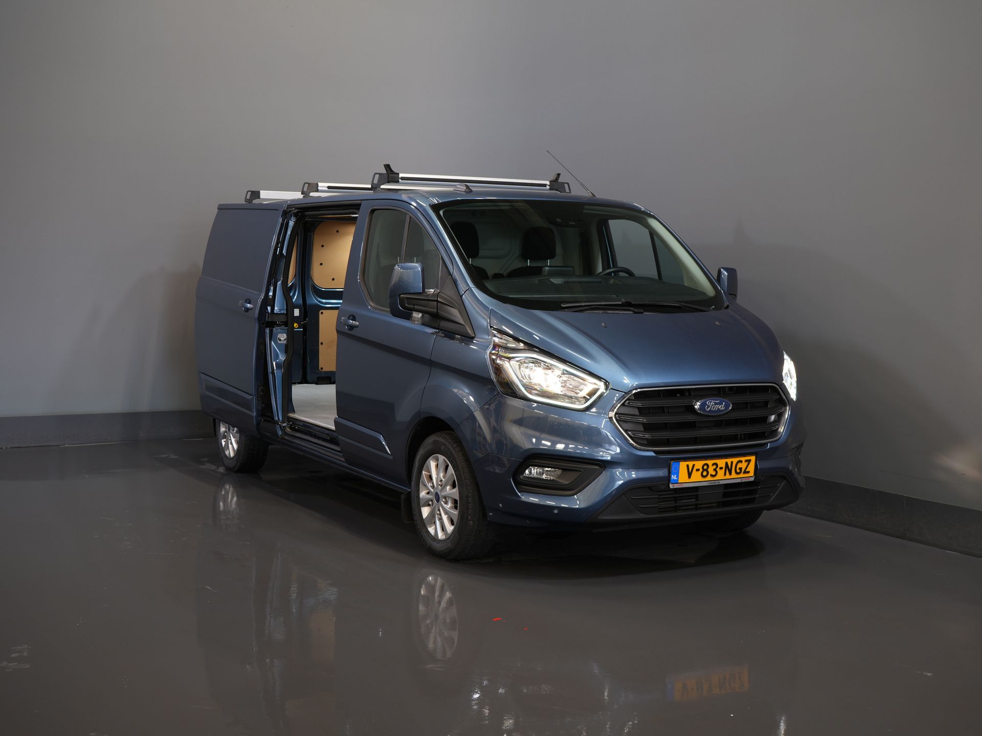 Ford Transit Custom Bestelbus 320 2.0 TDCI 170 pk Aut. L2 Trend BPM VRIJ! Carplay/ Stoelverw./ Camera/ PDC/ LMV/ Dakdragers/ Trekhaak 8
