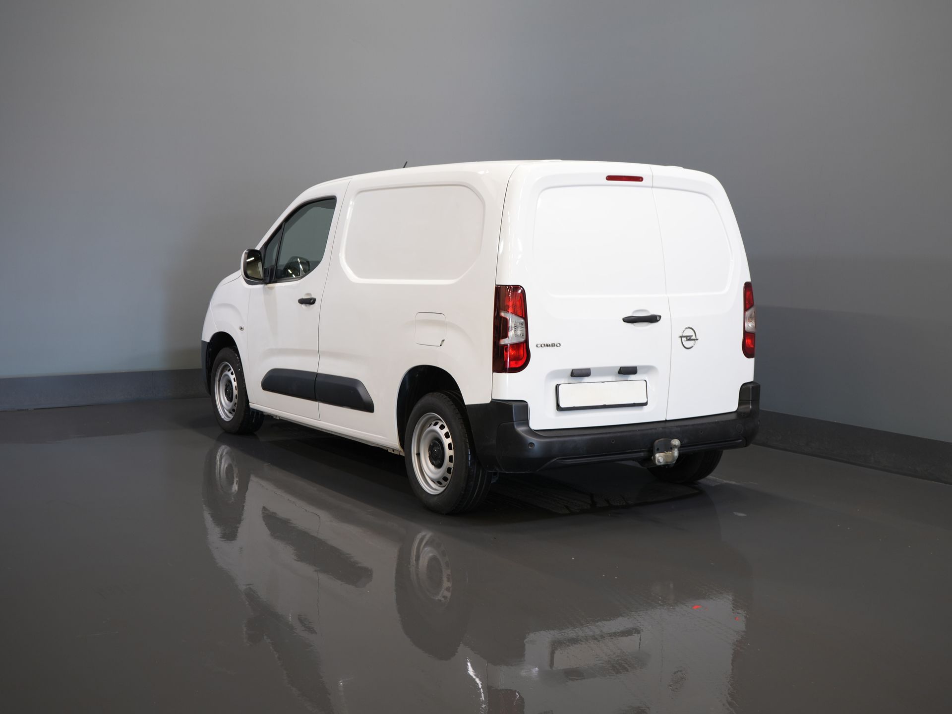 Opel Combo Bestelbus 1.5D 100 pk BPM VRIJ! Carplay/ Cruise/ Trekhaak/ Airco/ PDC 1