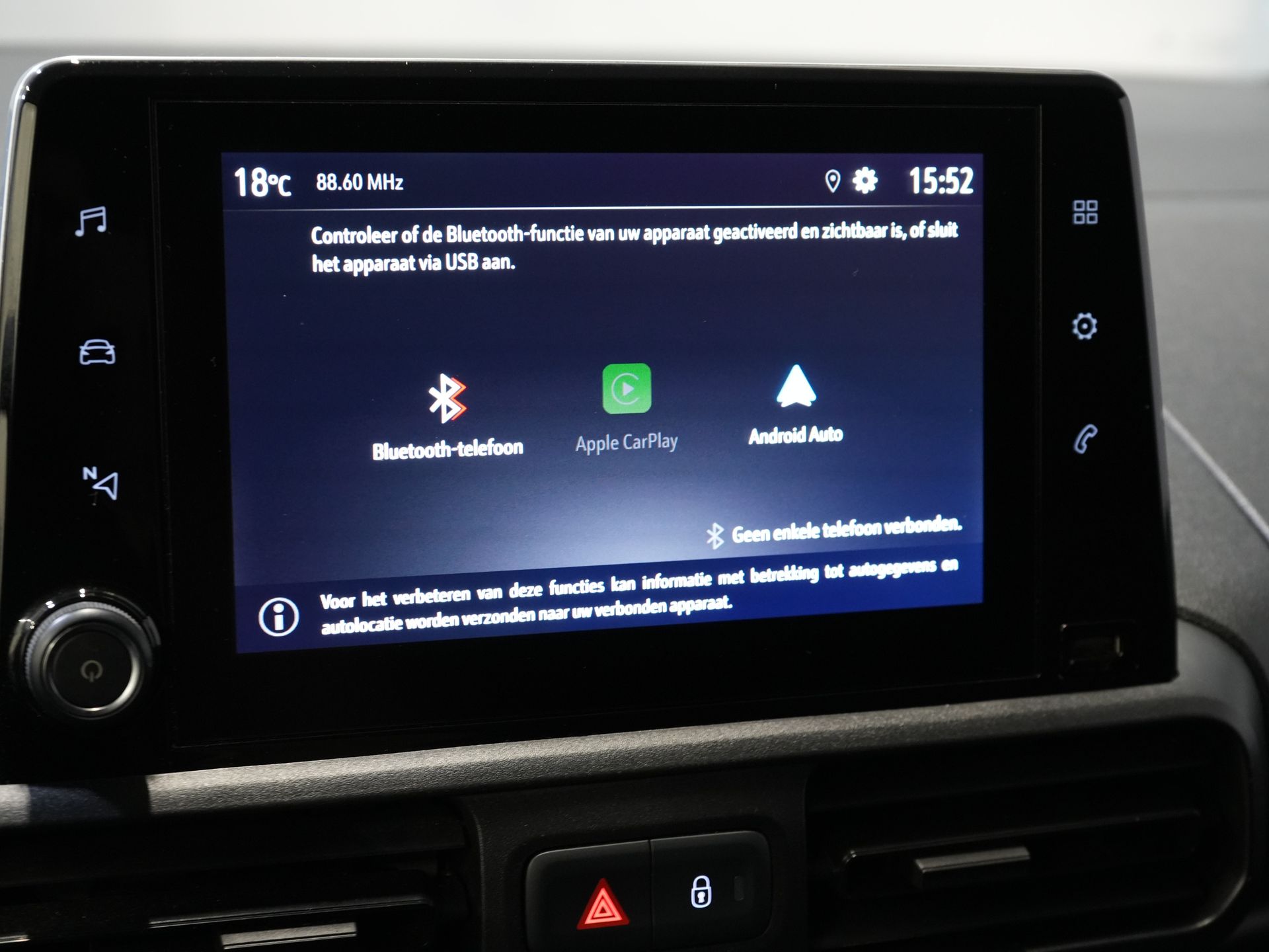 Opel Combo Bestelbus 1.5D 100 pk BPM VRIJ! Carplay/ Cruise/ Trekhaak/ Airco/ PDC 22
