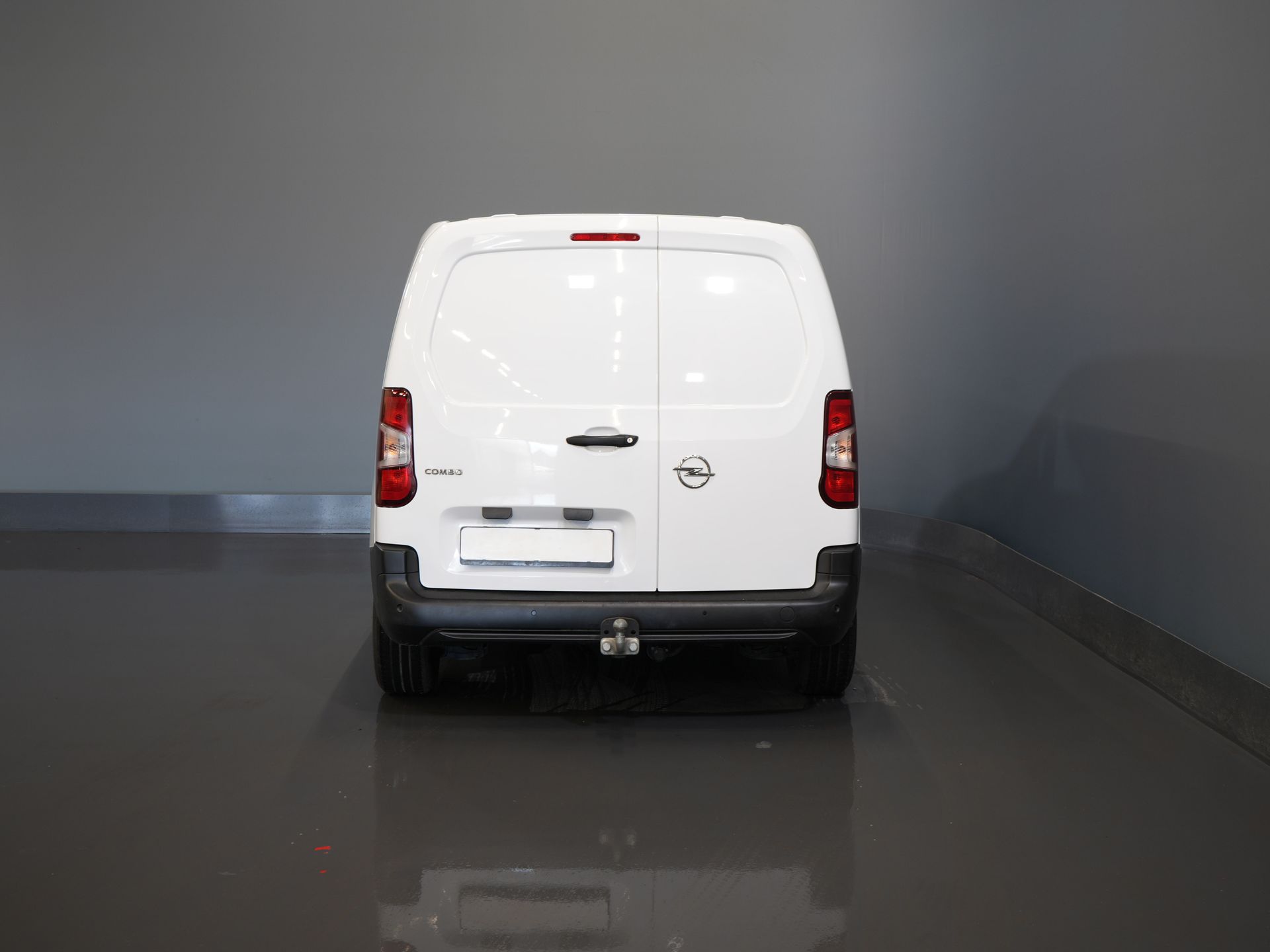 Opel Combo Bestelbus 1.5D 100 pk BPM VRIJ! Carplay/ Cruise/ Trekhaak/ Airco/ PDC 5