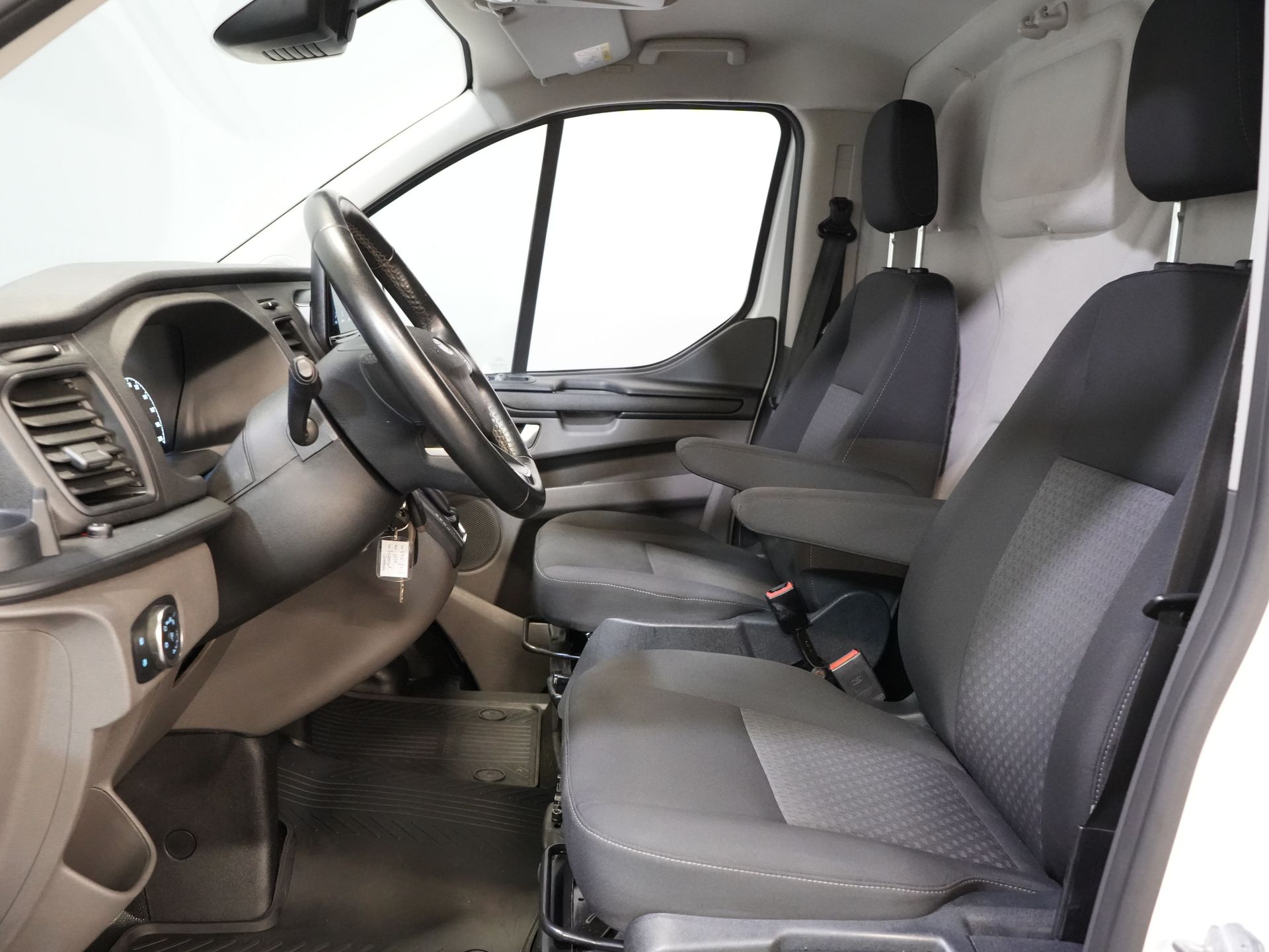 Ford Transit Custom Bestelbus 340 1.0 130 pk PHEV Trend BPM VRIJ! Bi-Xenon/ Carplay/ Stoelverw./ LMV/ Cruise/ Camera/ Airco 11