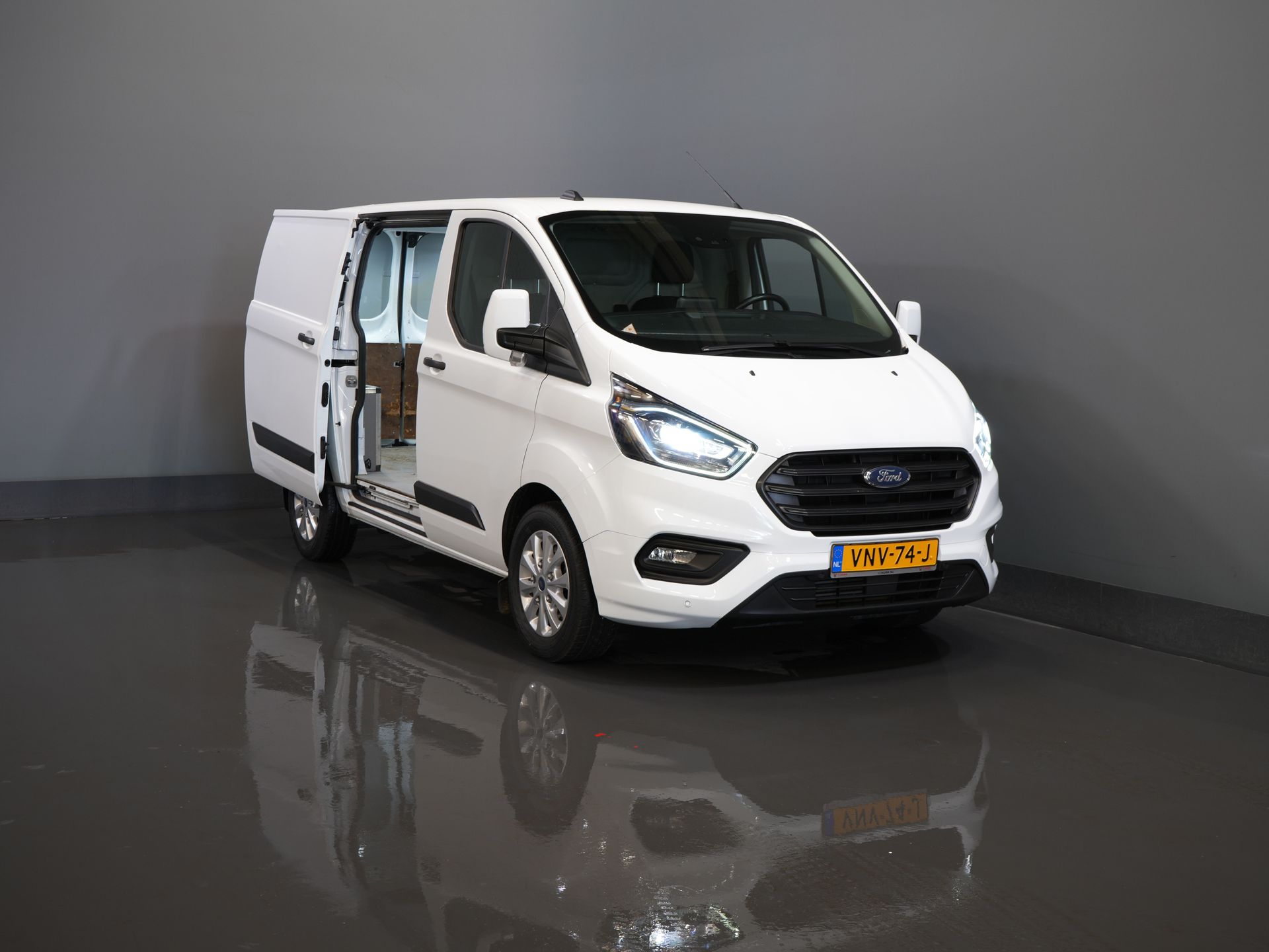 Ford Transit Custom Bestelbus 340 1.0 130 pk PHEV Trend BPM VRIJ! Bi-Xenon/ Carplay/ Stoelverw./ LMV/ Cruise/ Camera/ Airco 8