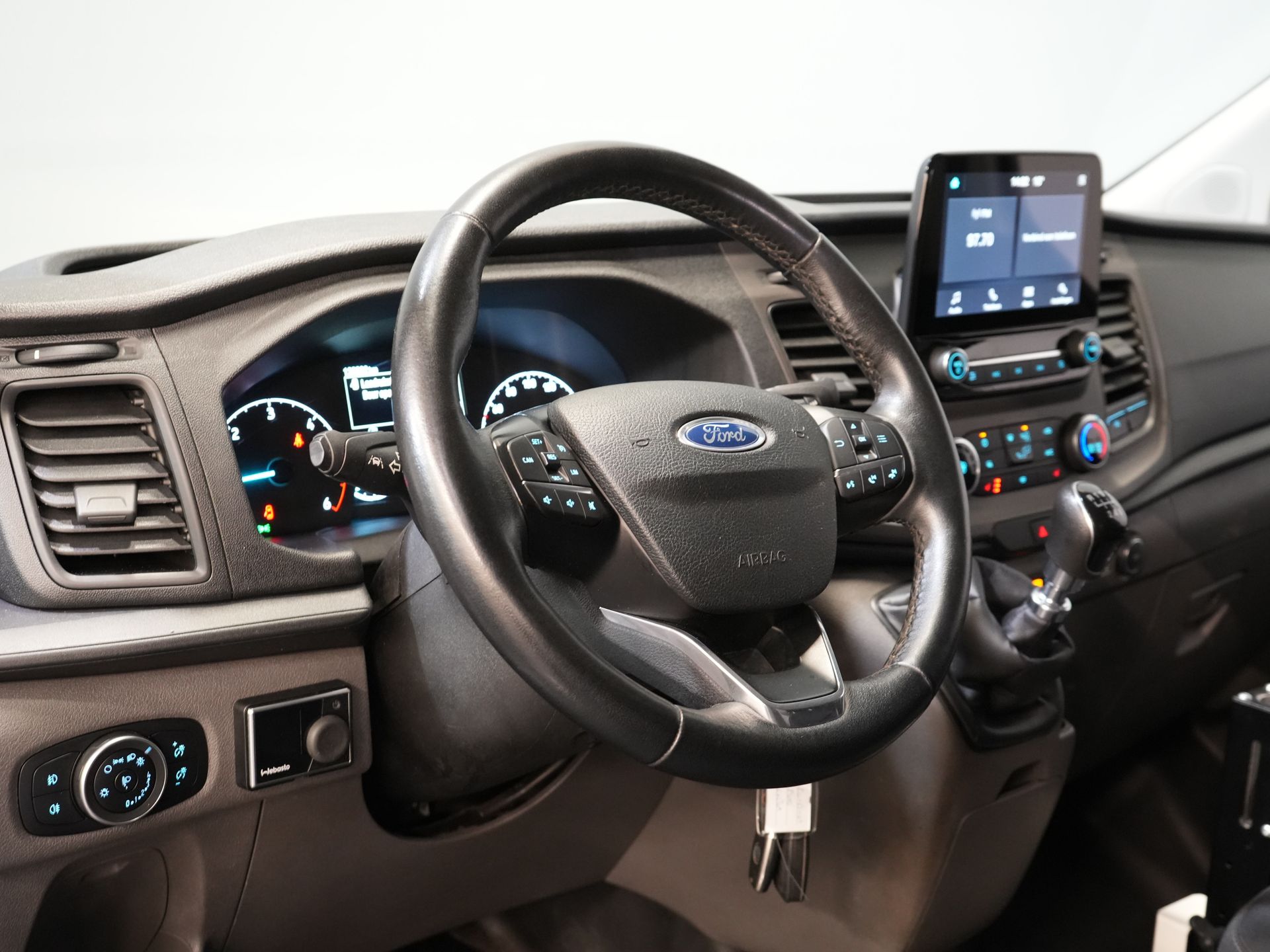 Ford Transit Custom Bestelbus 2.0 TDCI 130 pk L2H2 Trend MHEV BPM VRIJ! Sortimo/ Inrichting/ Standkachel/ Stoelverw./ Omvormer/ Carplay/ Camera/ Cruise/ Trekh 13