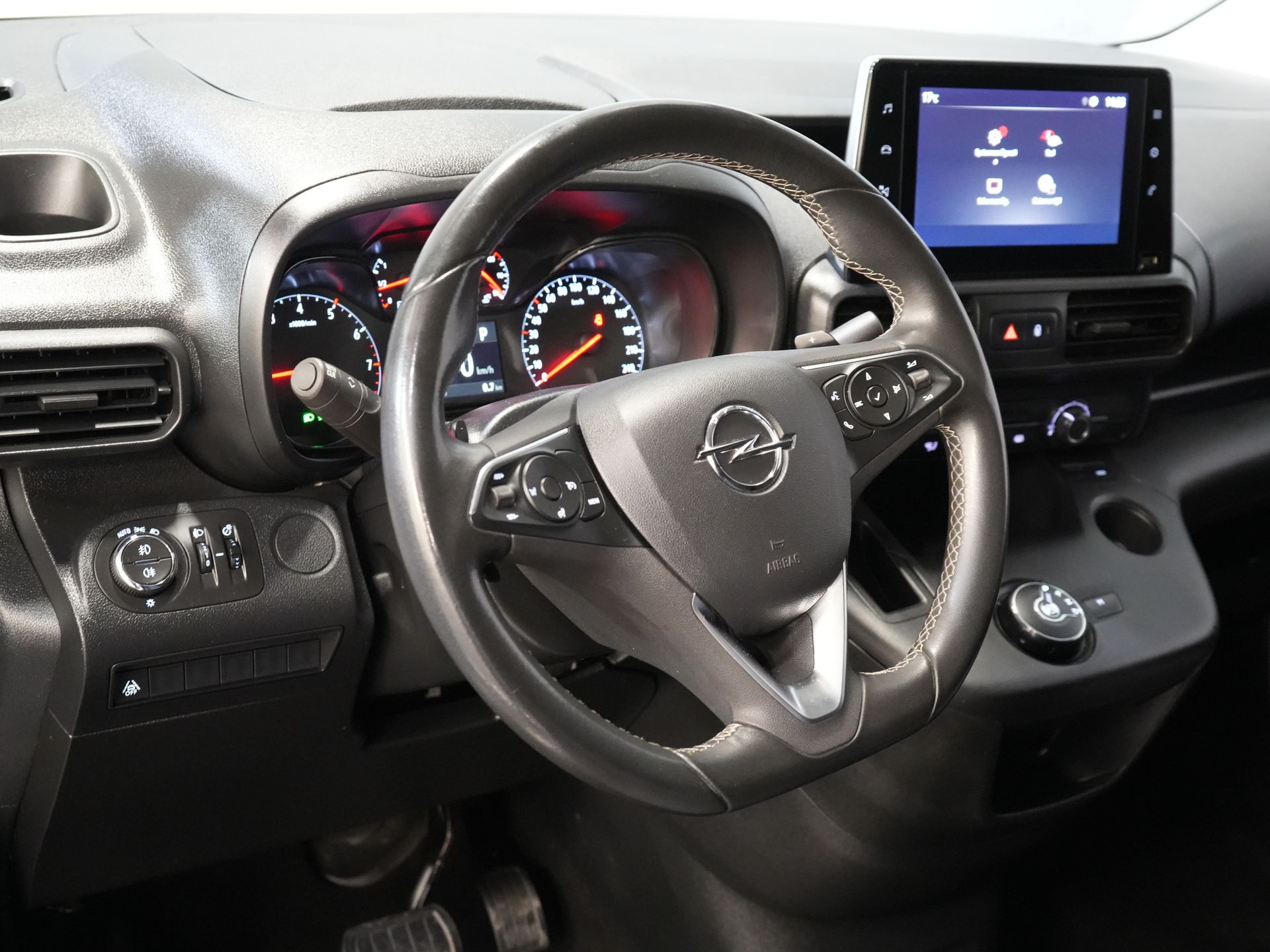 Opel Combo Bestelbus 1.2 Turbo 130 pk Aut. BENZINE BPM VRIJ! Keyless/ Carplay/ PDC/ Cruise/ Trekhaak/ Airco 13