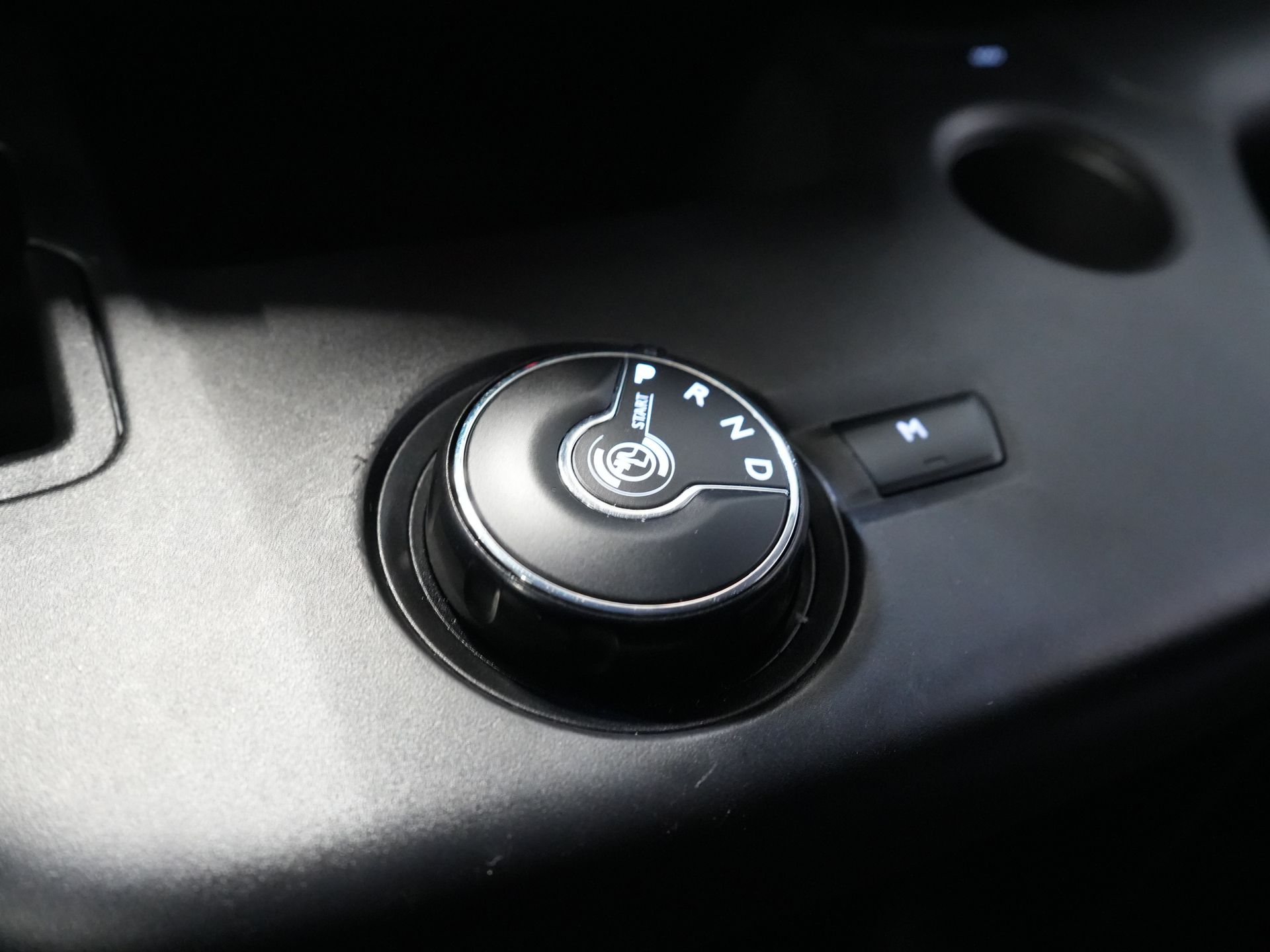 Opel Combo Bestelbus 1.2 Turbo 130 pk Aut. BENZINE BPM VRIJ! Keyless/ Carplay/ PDC/ Cruise/ Trekhaak/ Airco 19
