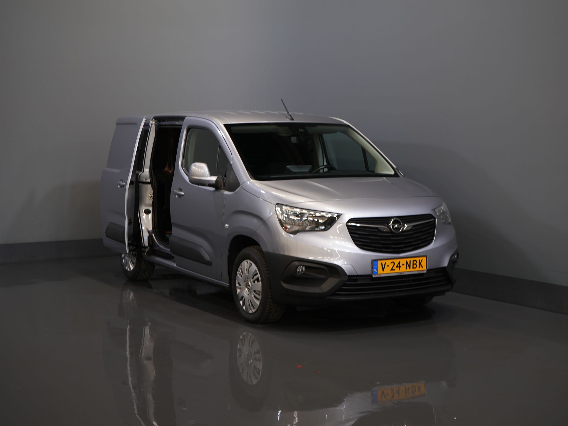 Opel Combo Bestelbus 1.2 Turbo 130 pk Aut. BENZINE BPM VRIJ! Keyless/ Carplay/ PDC/ Cruise/ Trekhaak/ Airco 8