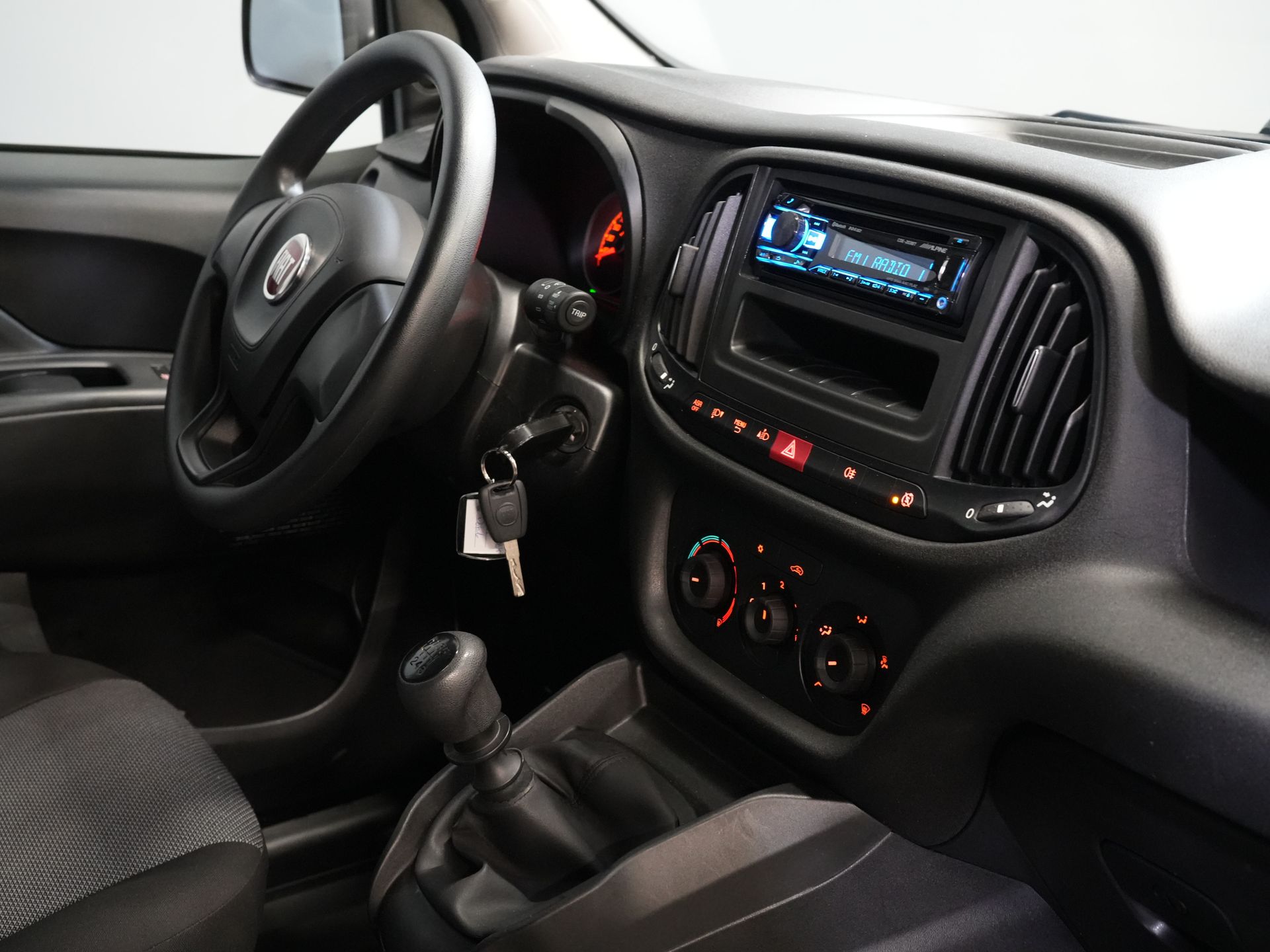 Fiat Dobló Cargo Bestelbus 1.6 MJ 105 pk BPM VRIJ! 3Pers./ NL Auto/ Airco/ Cruise 2