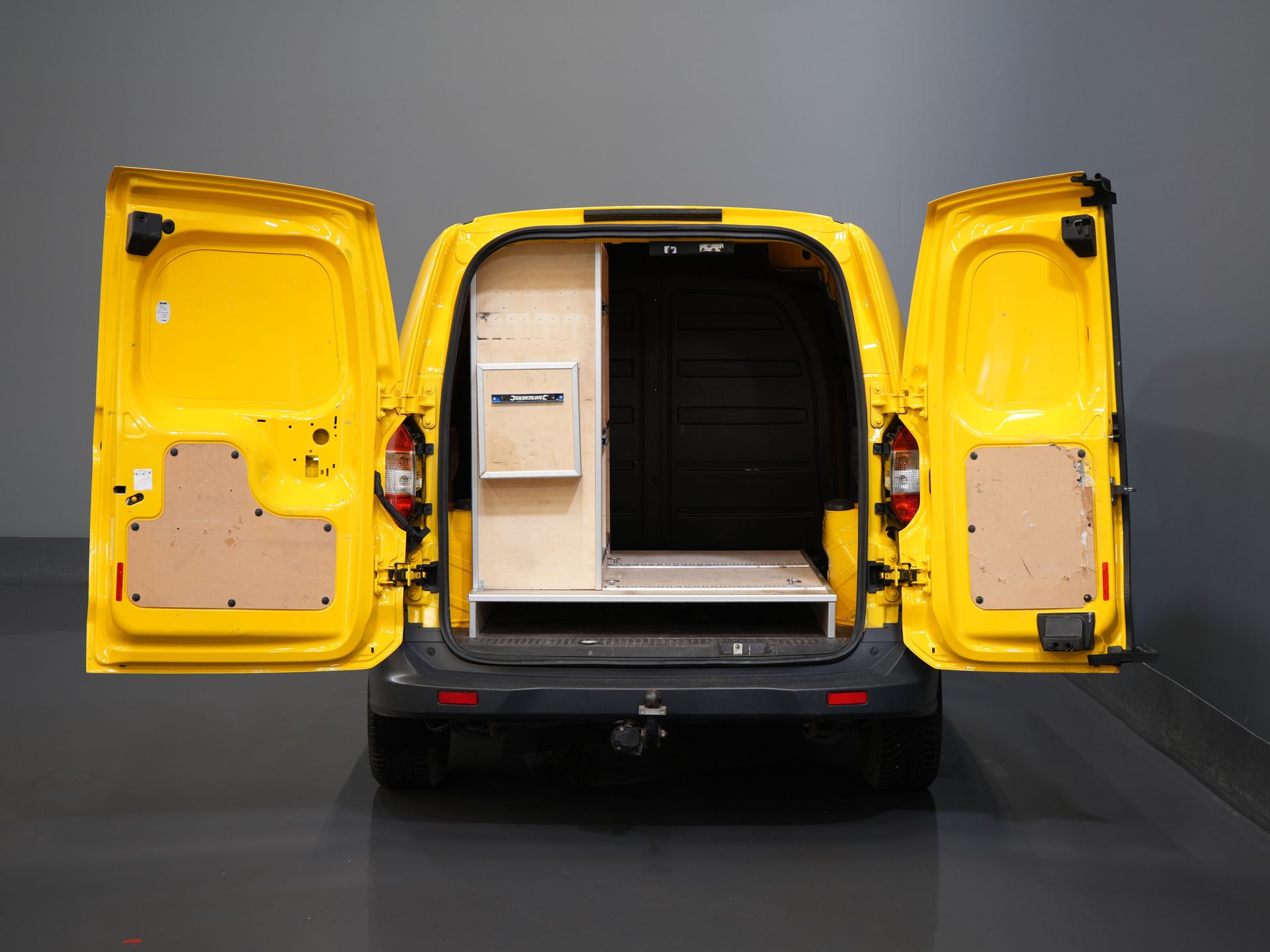 Ford Transit Courier Bestelbus 1.5 TDCI BPM VRIJ! Euro6/ NL Auto/ Dealer Ond./ Airco/ Trekhaak 4