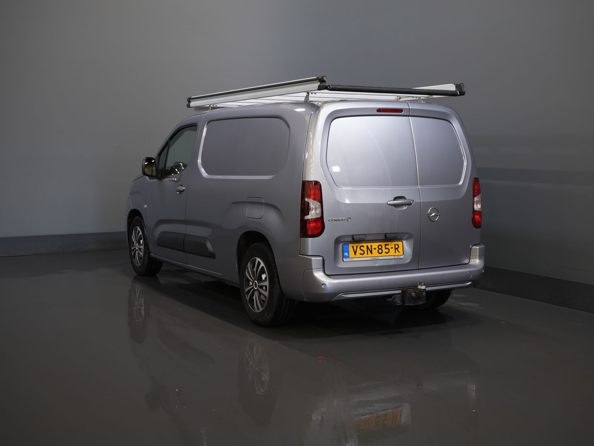 Opel Combo-e Bestelbus L2 50 kWh 135 pk 315km WLTP BPM VRIJ! Snellader/ Carplay/ Climate/ Imperiaal/ Cruise/ Head-up/ Stoel+Stuurverw./ Trekhaak 1