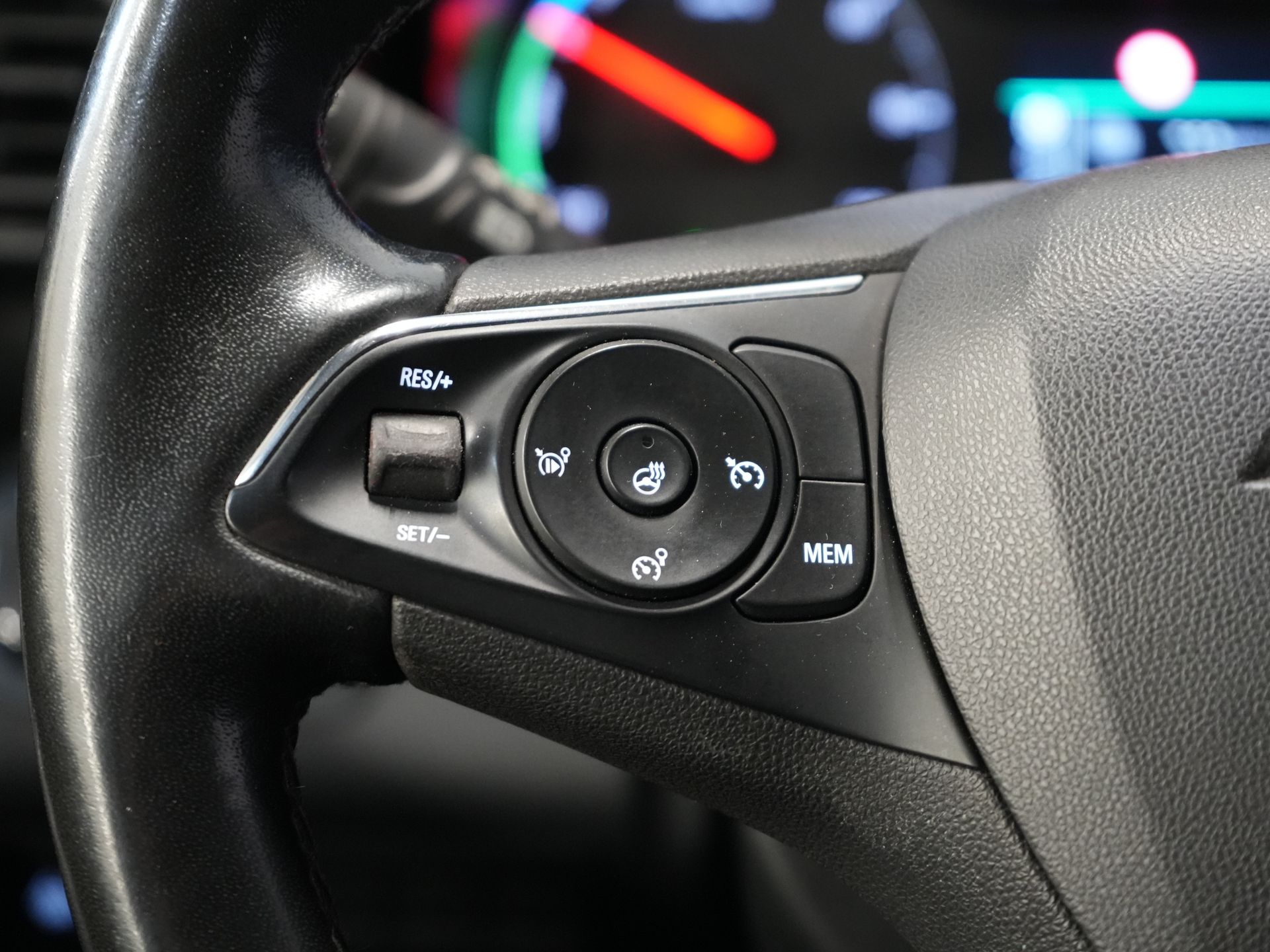 Opel Combo-e Bestelbus L2 50 kWh 135 pk 315km WLTP BPM VRIJ! Snellader/ Carplay/ Climate/ Imperiaal/ Cruise/ Head-up/ Stoel+Stuurverw./ Trekhaak 18