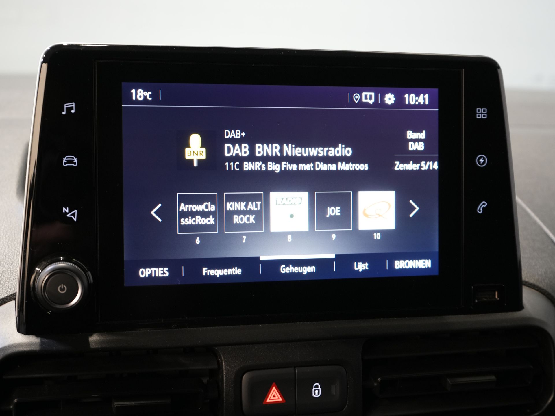 Opel Combo-e Bestelbus L2 50 kWh 135 pk 315km WLTP BPM VRIJ! Snellader/ Carplay/ Climate/ Imperiaal/ Cruise/ Head-up/ Stoel+Stuurverw./ Trekhaak 23