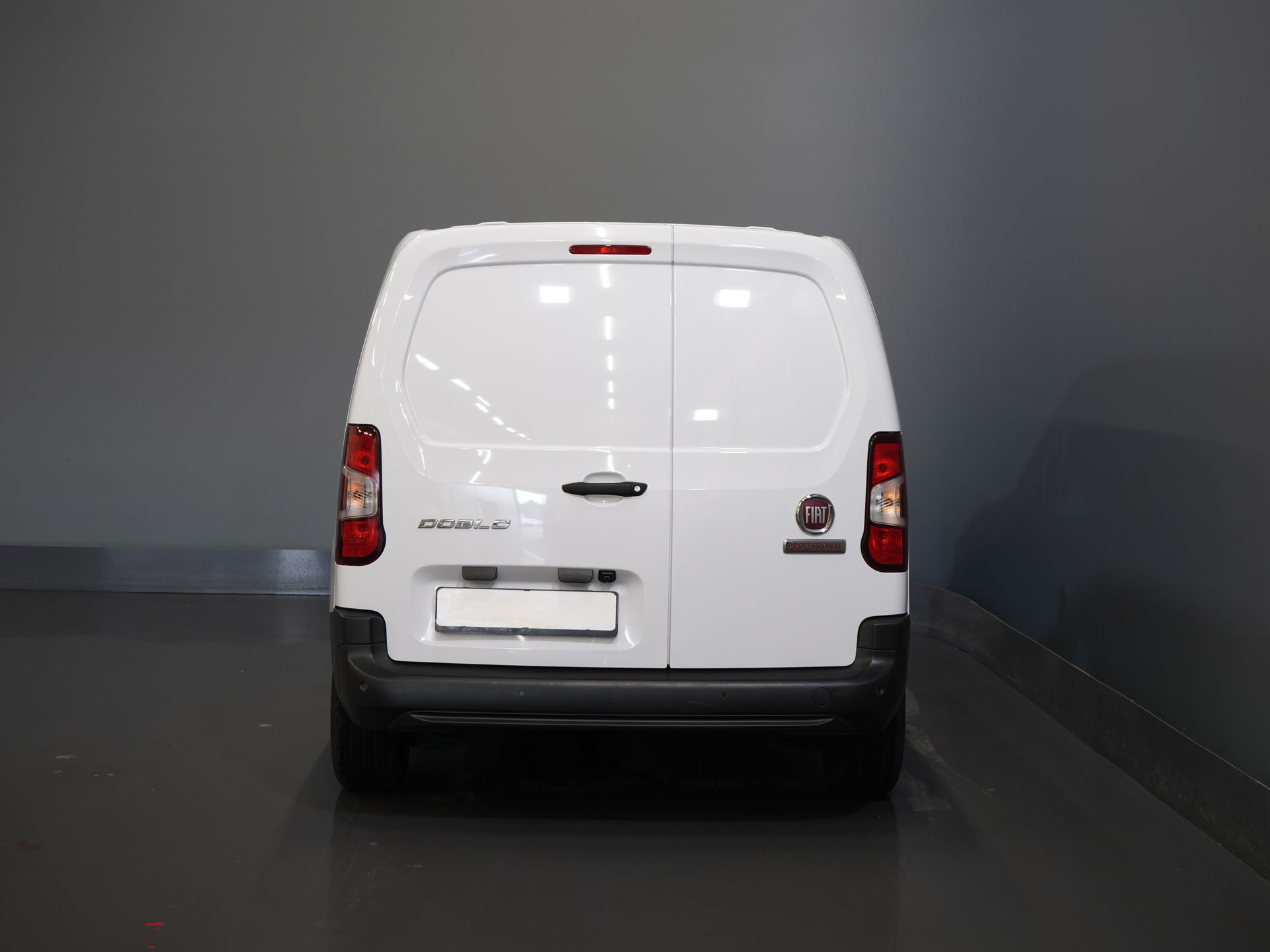 Fiat Doblò Bestelbus 1.5 HDi 100 pk 3 Pers./ CarPlay/ Stoelverw./ Camera/ PDC/ Cruise/ Airco 5