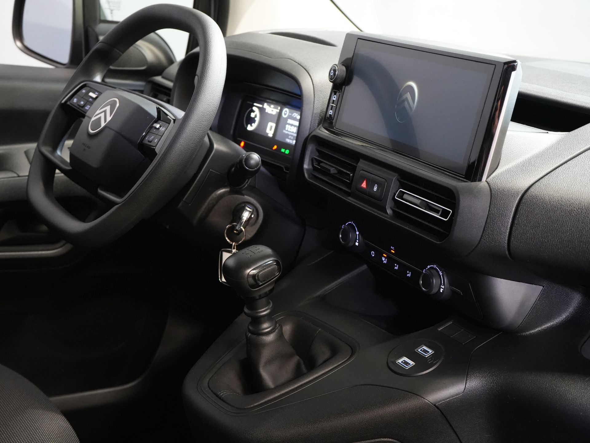 Citroën Berlingo Bestelbus 1.2 PureTech 110 pk MARGE BENZINE Carplay/ PDC/ Cruise/ Airco 2
